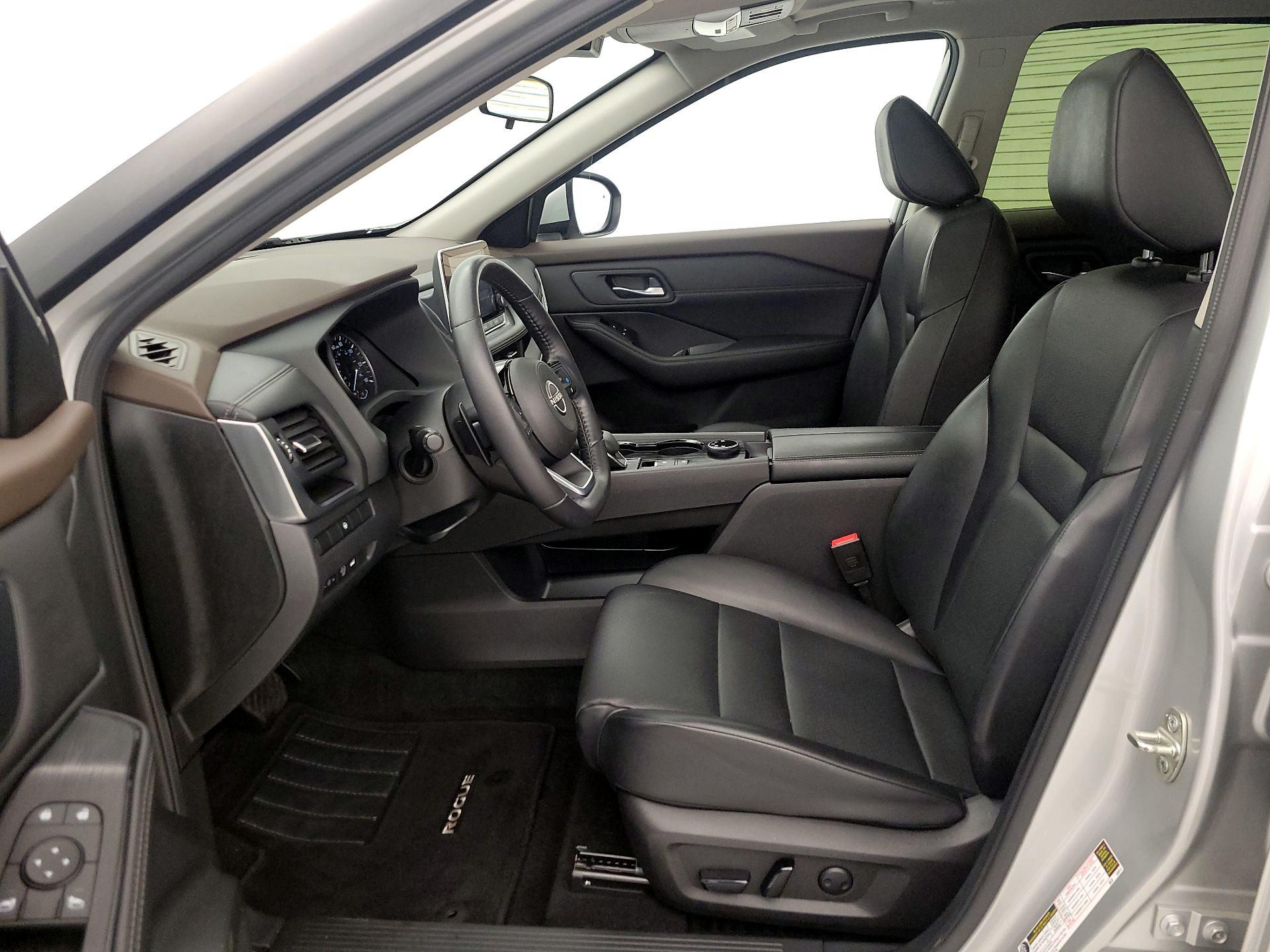 Thumbnail: 2023 Nissan Rogue - 11