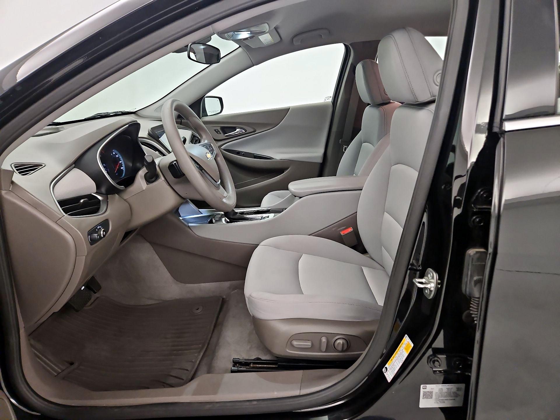Thumbnail: 2025 Chevrolet Malibu - 11