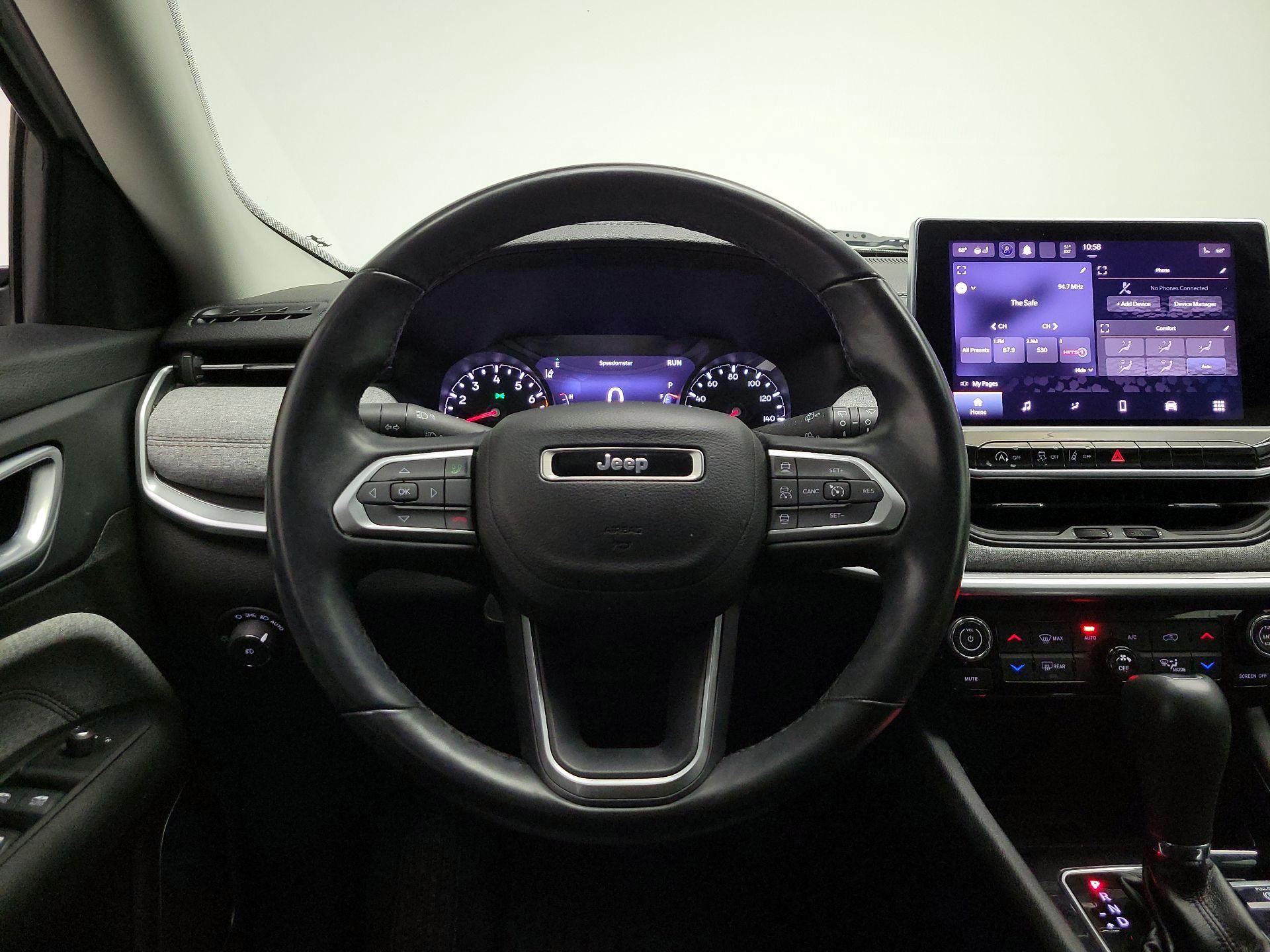 Thumbnail: 2022 Jeep Compass - 10