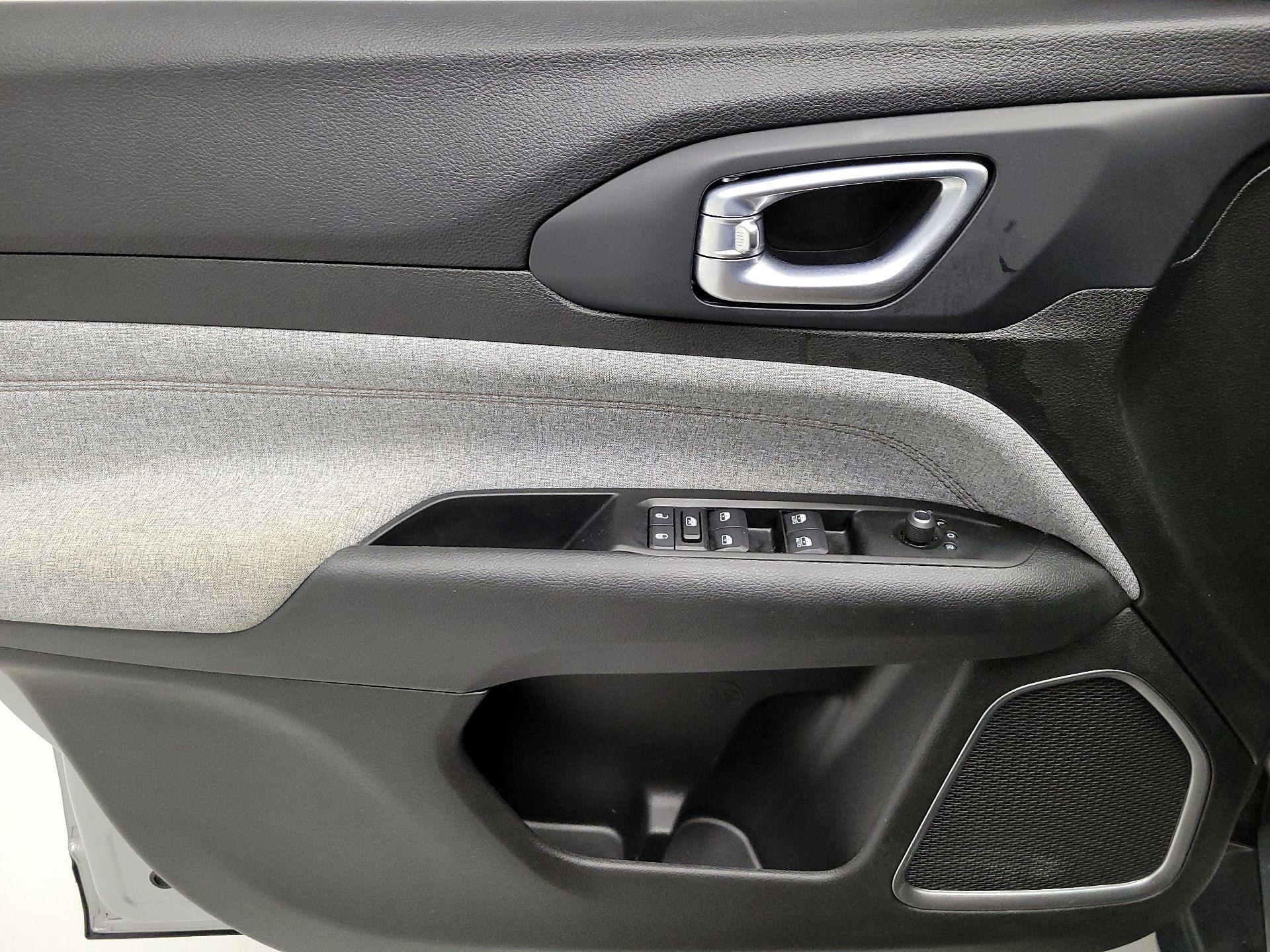 Thumbnail: 2022 Jeep Compass - 12