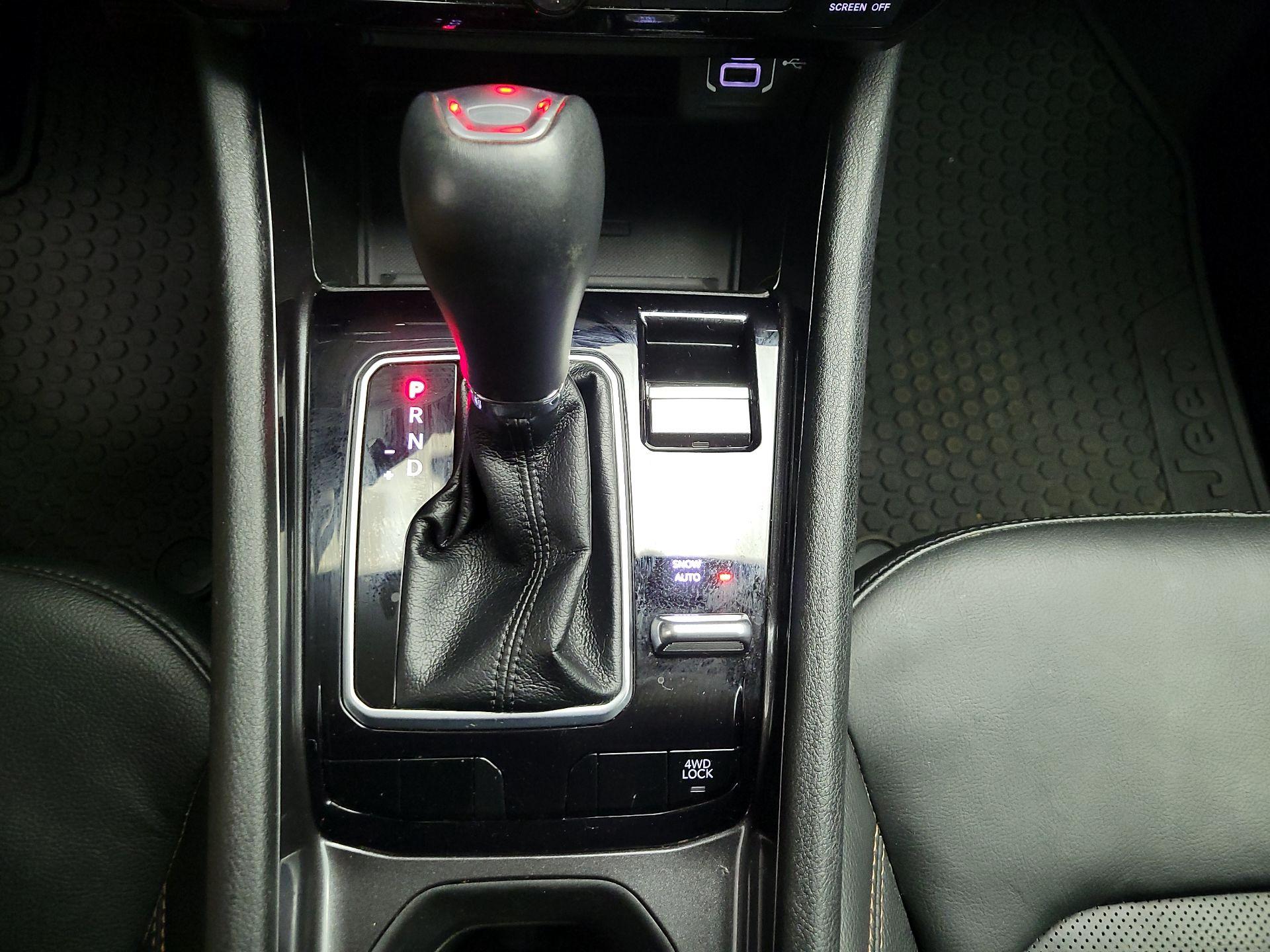 Thumbnail: 2022 Jeep Compass - 16