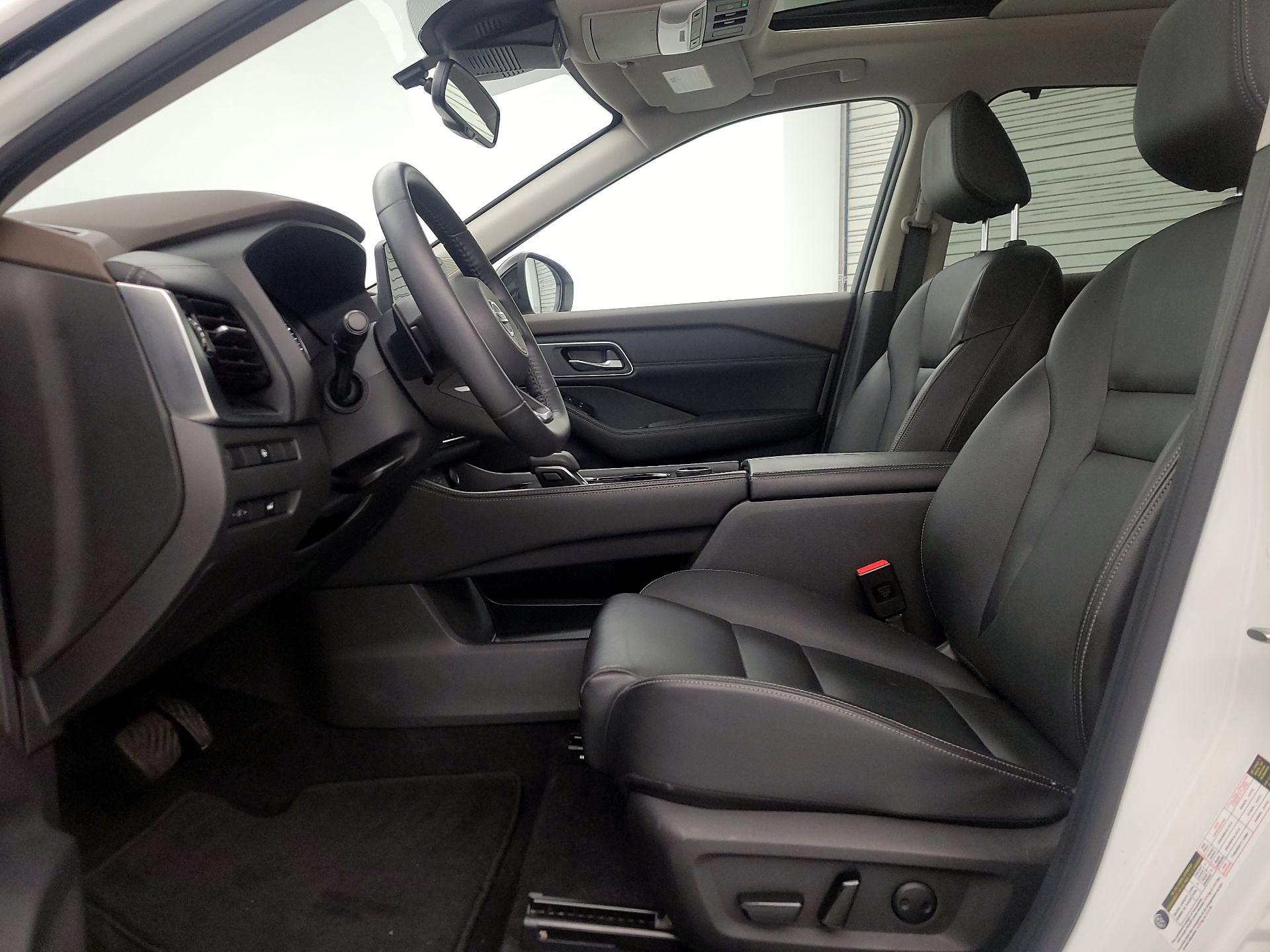 Thumbnail: 2021 Nissan Rogue - 11