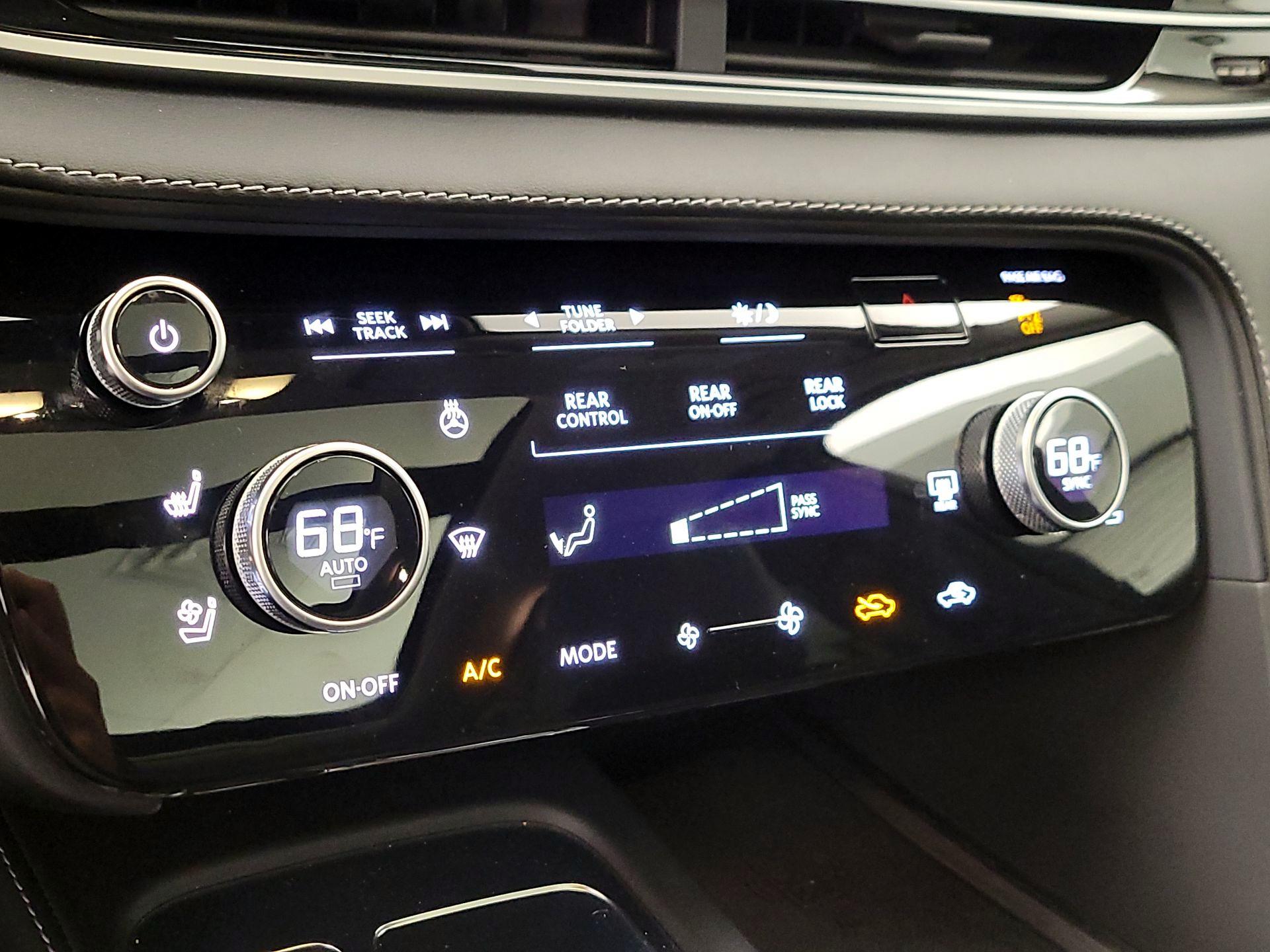 Thumbnail: 2023 INFINITI QX60 - 17