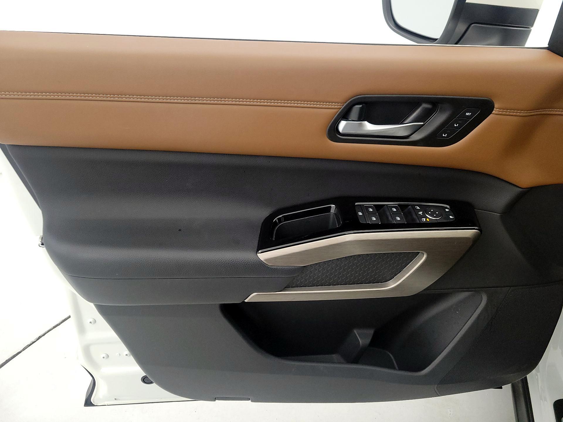 Thumbnail: 2023 Nissan Pathfinder - 12