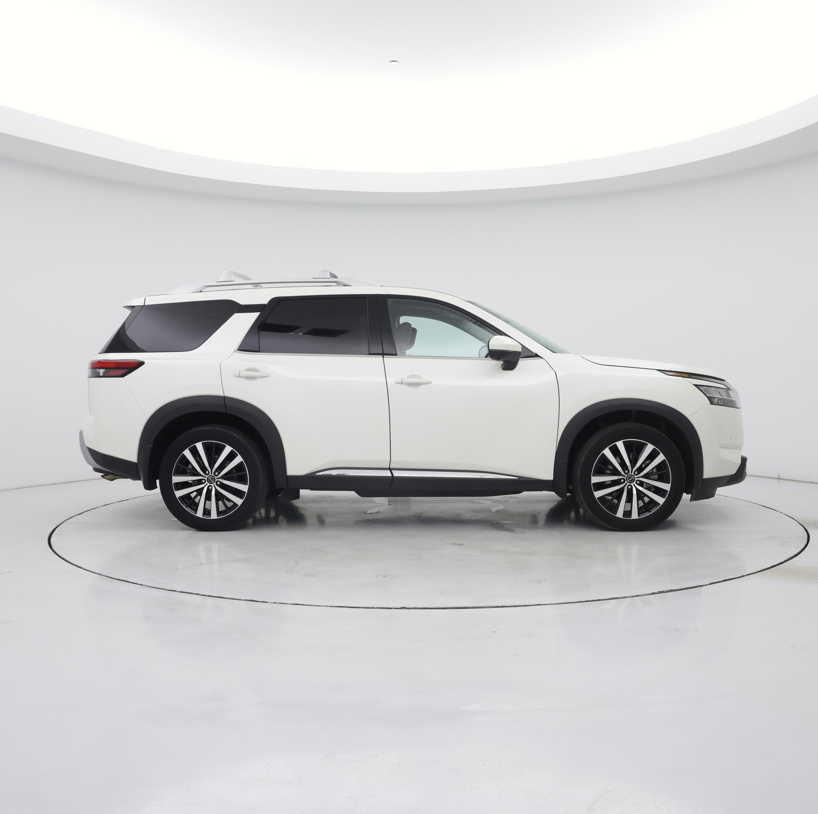 Thumbnail: 2023 Nissan Pathfinder - 7