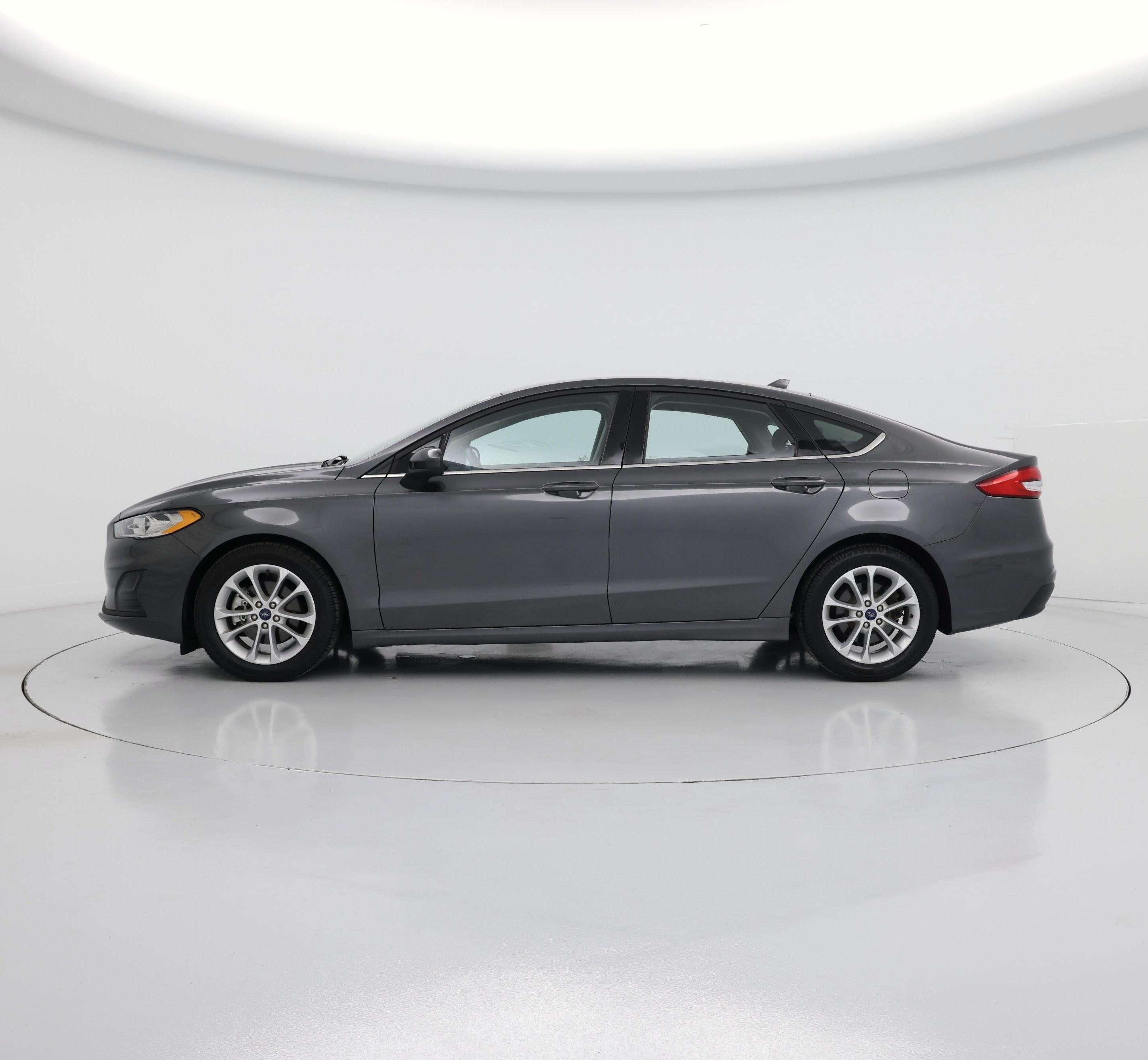 Thumbnail: 2020 Ford Fusion - 3