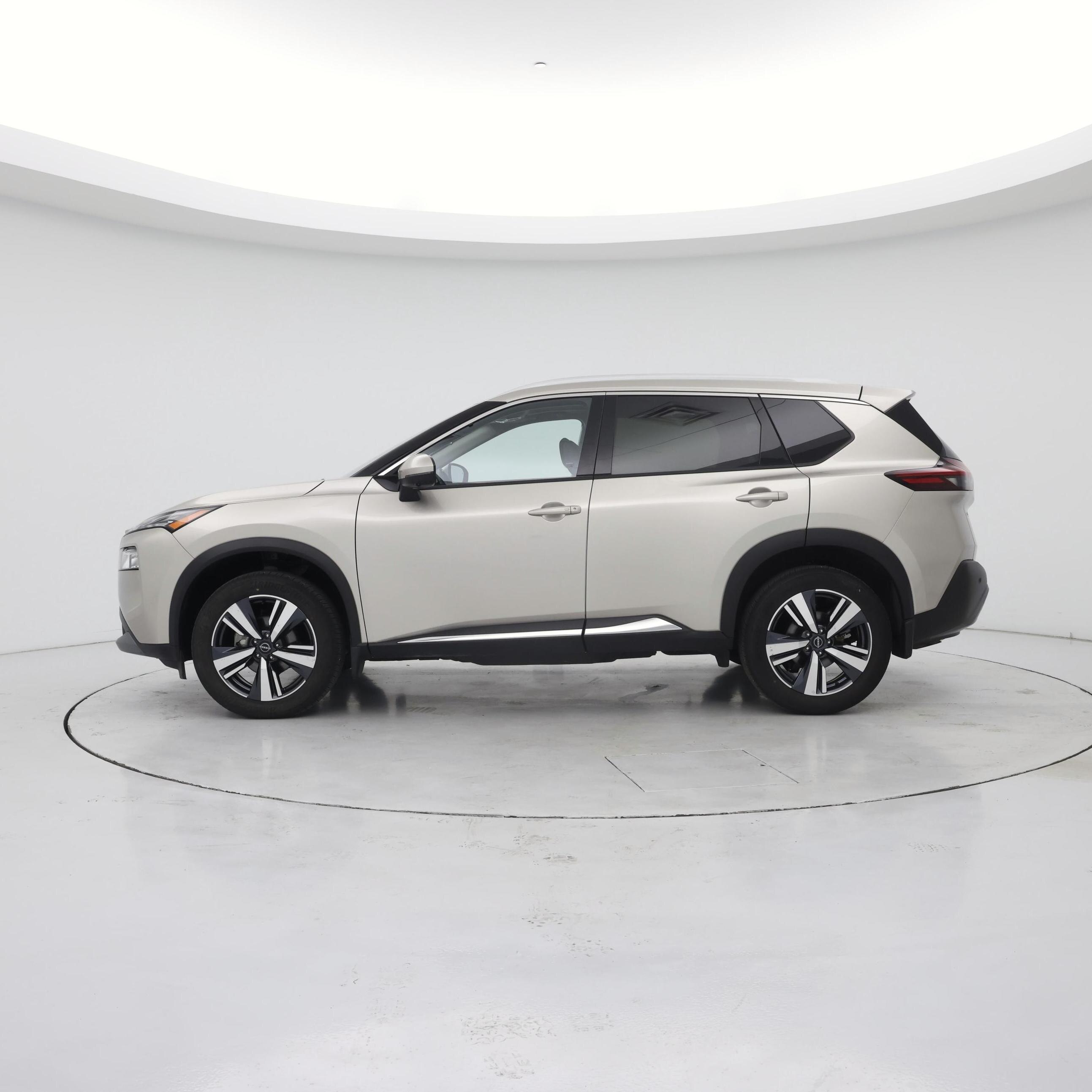 Thumbnail: 2023 Nissan Rogue - 3