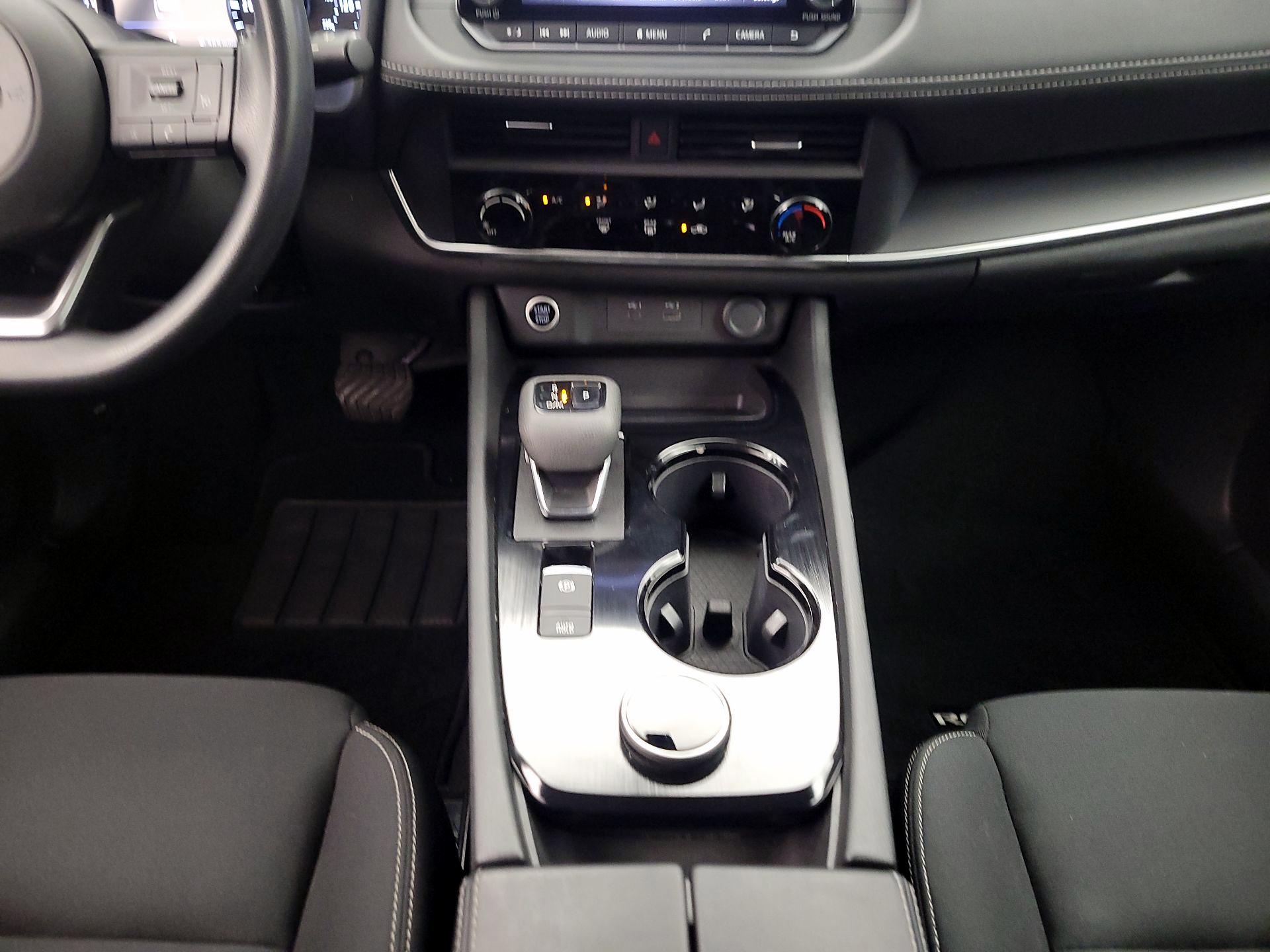 Thumbnail: 2023 Nissan Rogue - 17