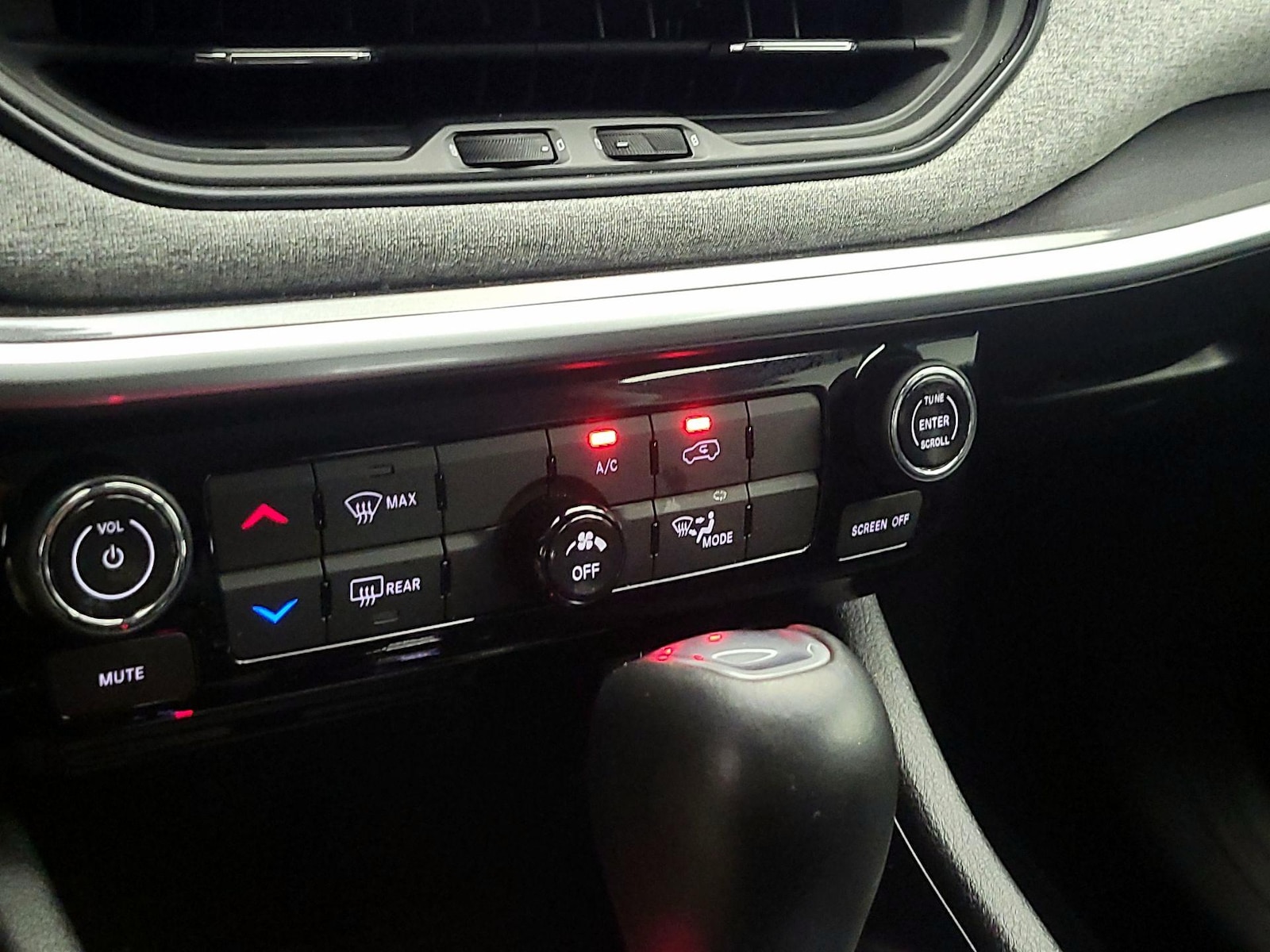 2022 Jeep Compass Latitude - Photo 17