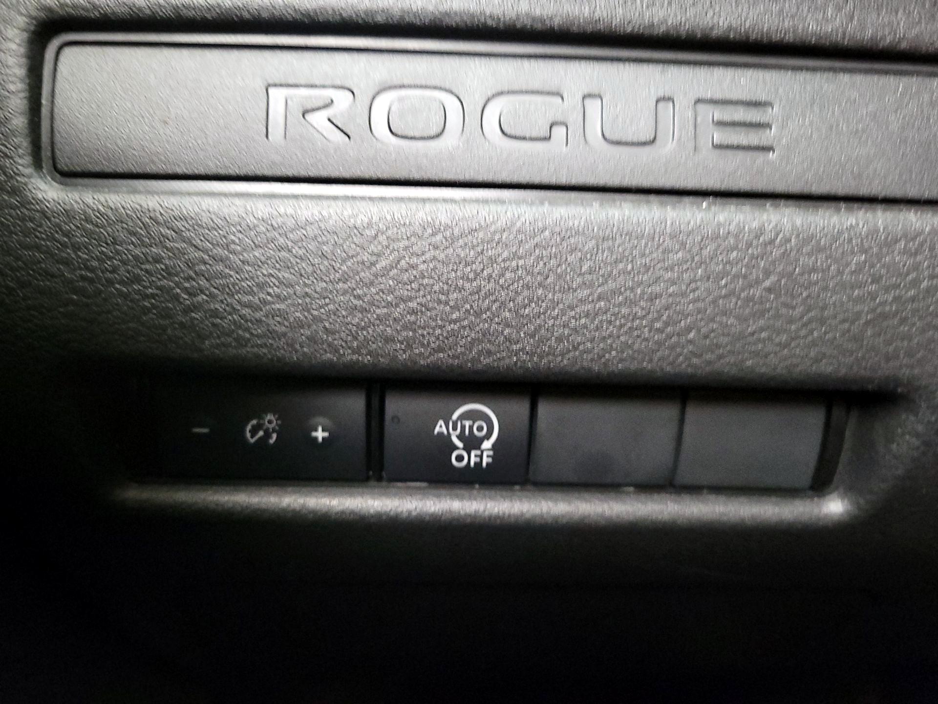 Thumbnail: 2023 Nissan Rogue - 13