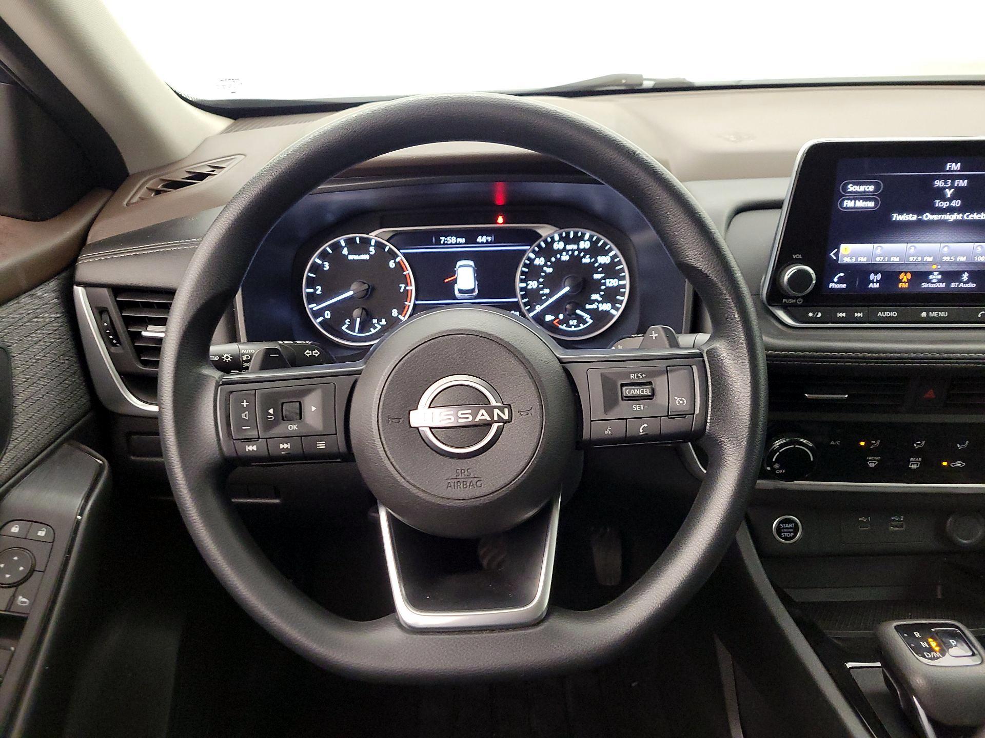Thumbnail: 2023 Nissan Rogue - 10