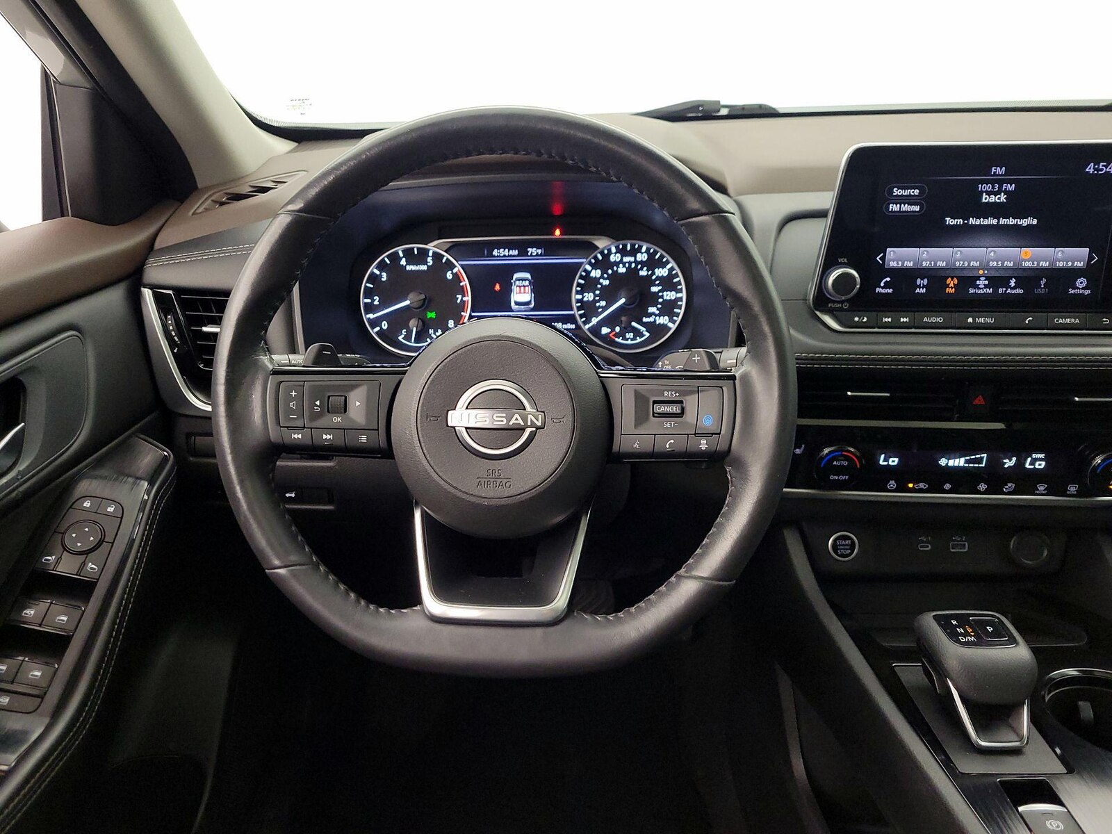 2023 Nissan Rogue SV - Photo 11