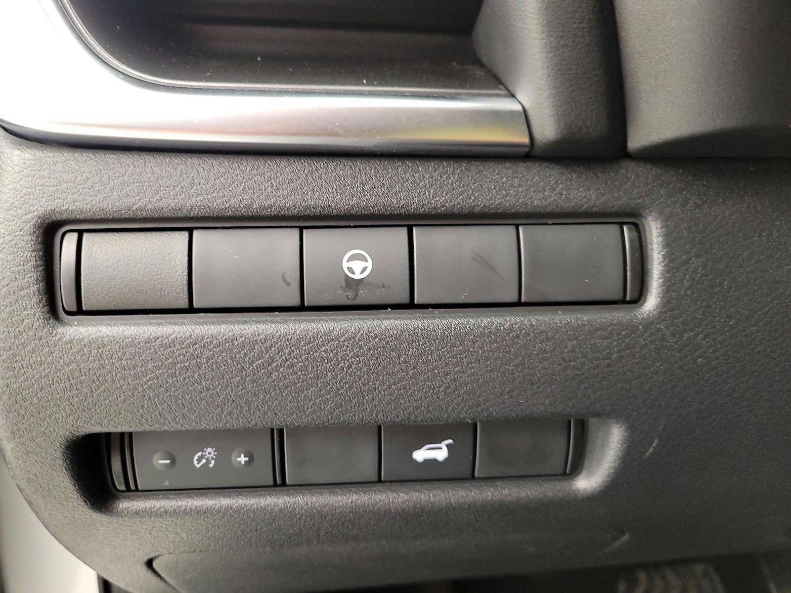 2023 Nissan Rogue SV - Photo 14