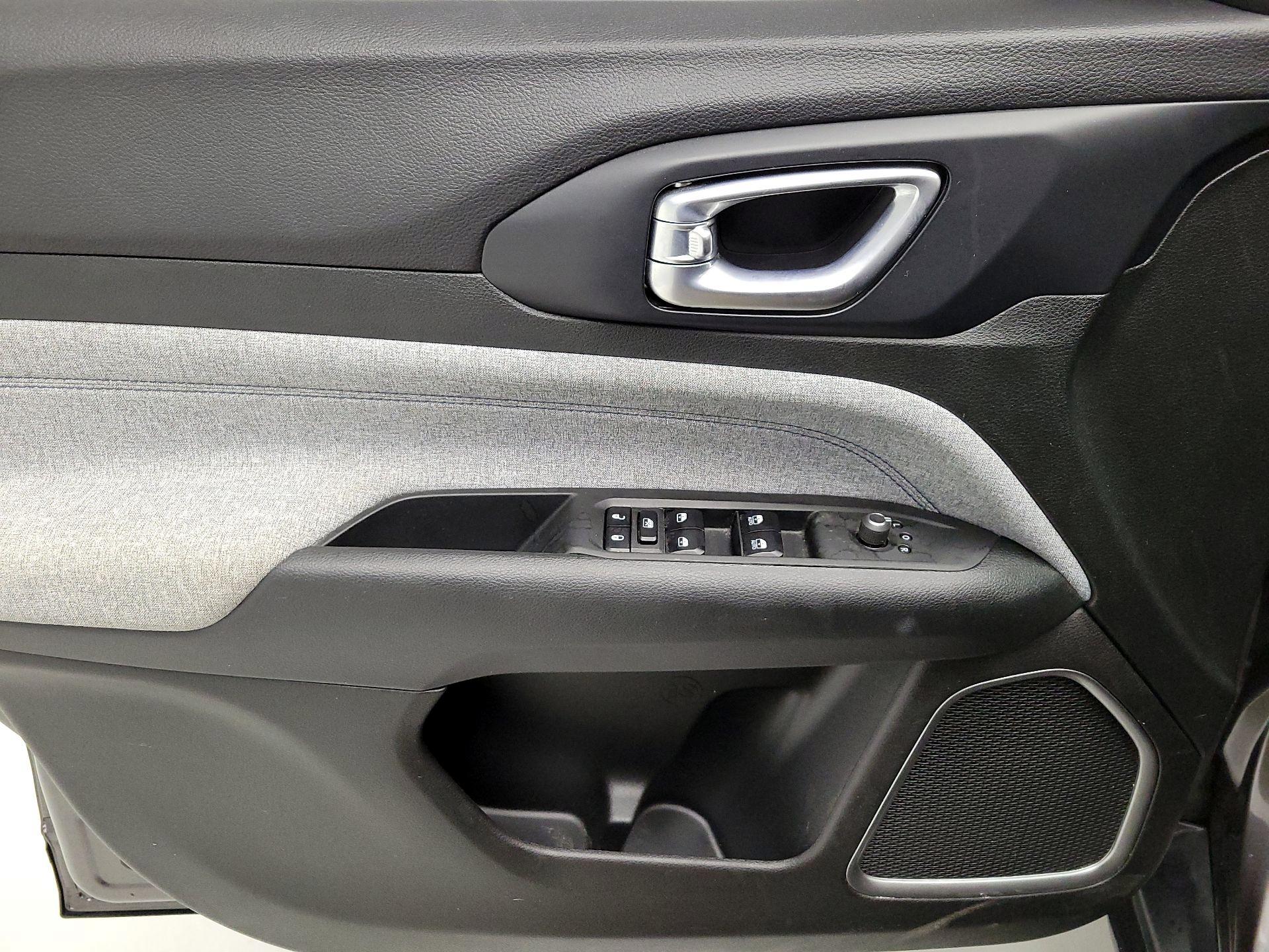 Thumbnail: 2022 Jeep Compass - 12