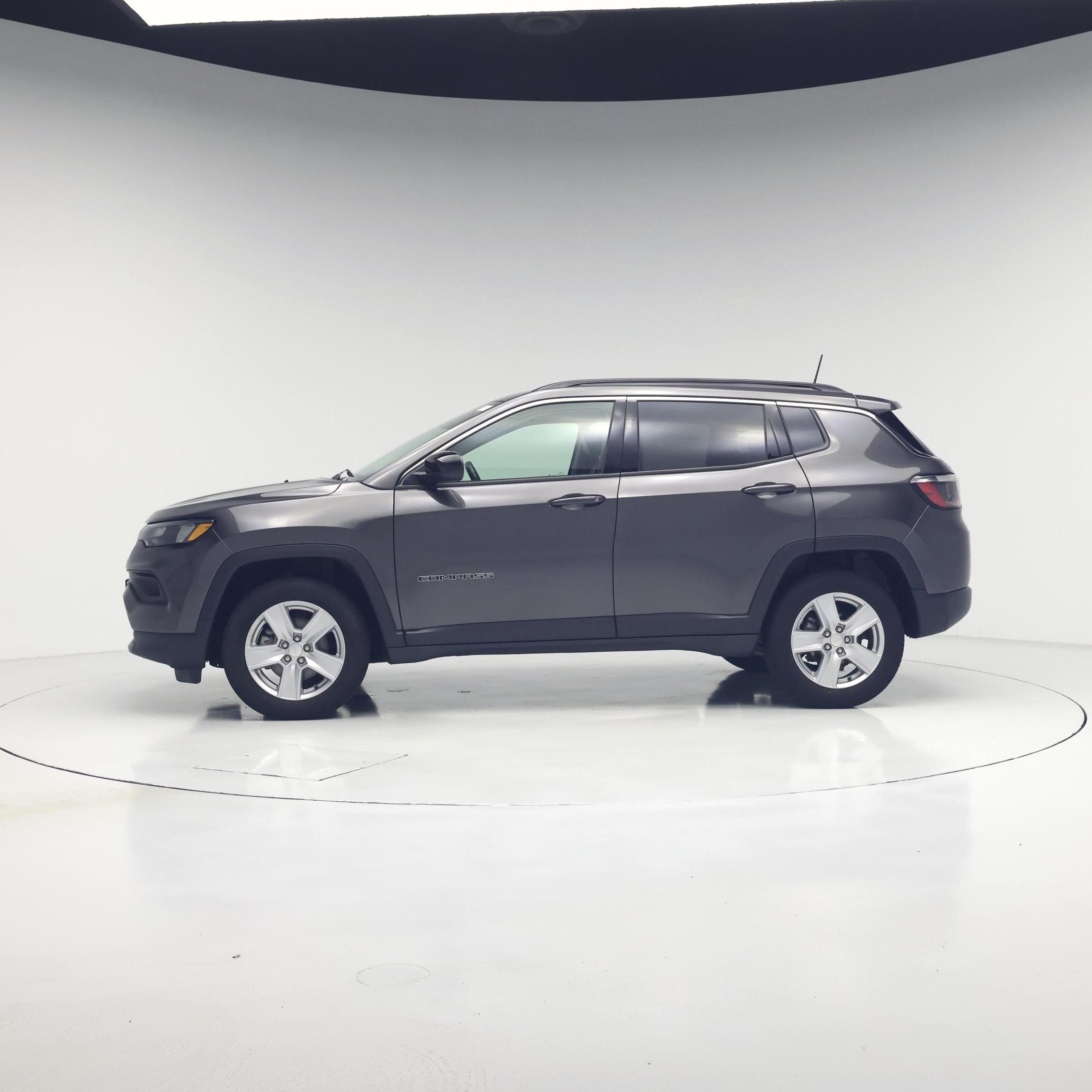 Thumbnail: 2022 Jeep Compass - 3