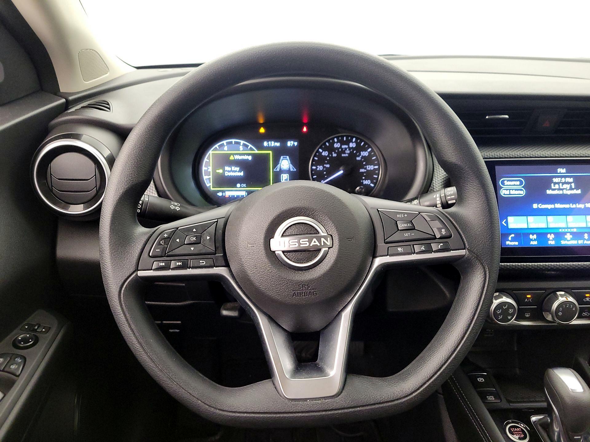 Thumbnail: 2023 Nissan Kicks - 10