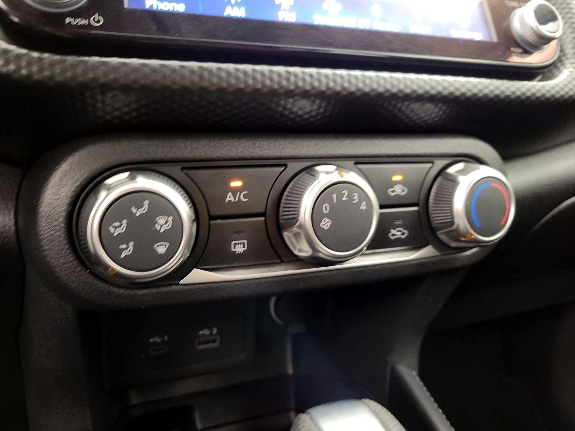 Thumbnail: 2023 Nissan Kicks - 15