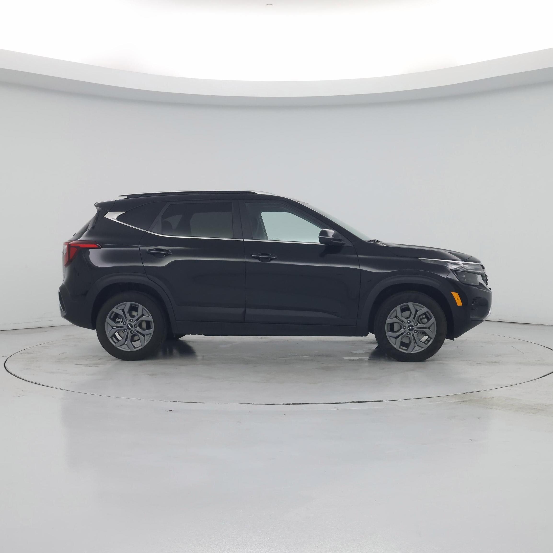 Thumbnail: 2024 Kia Seltos - 7