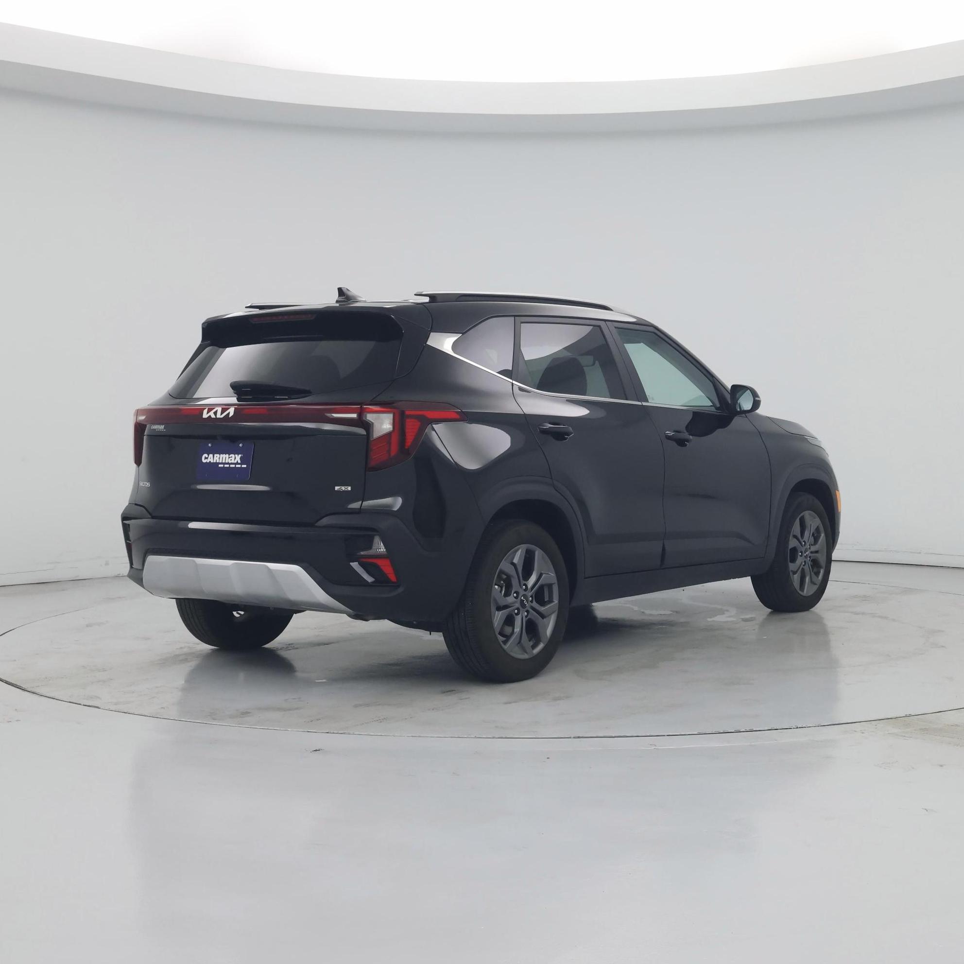 Thumbnail: 2024 Kia Seltos - 8