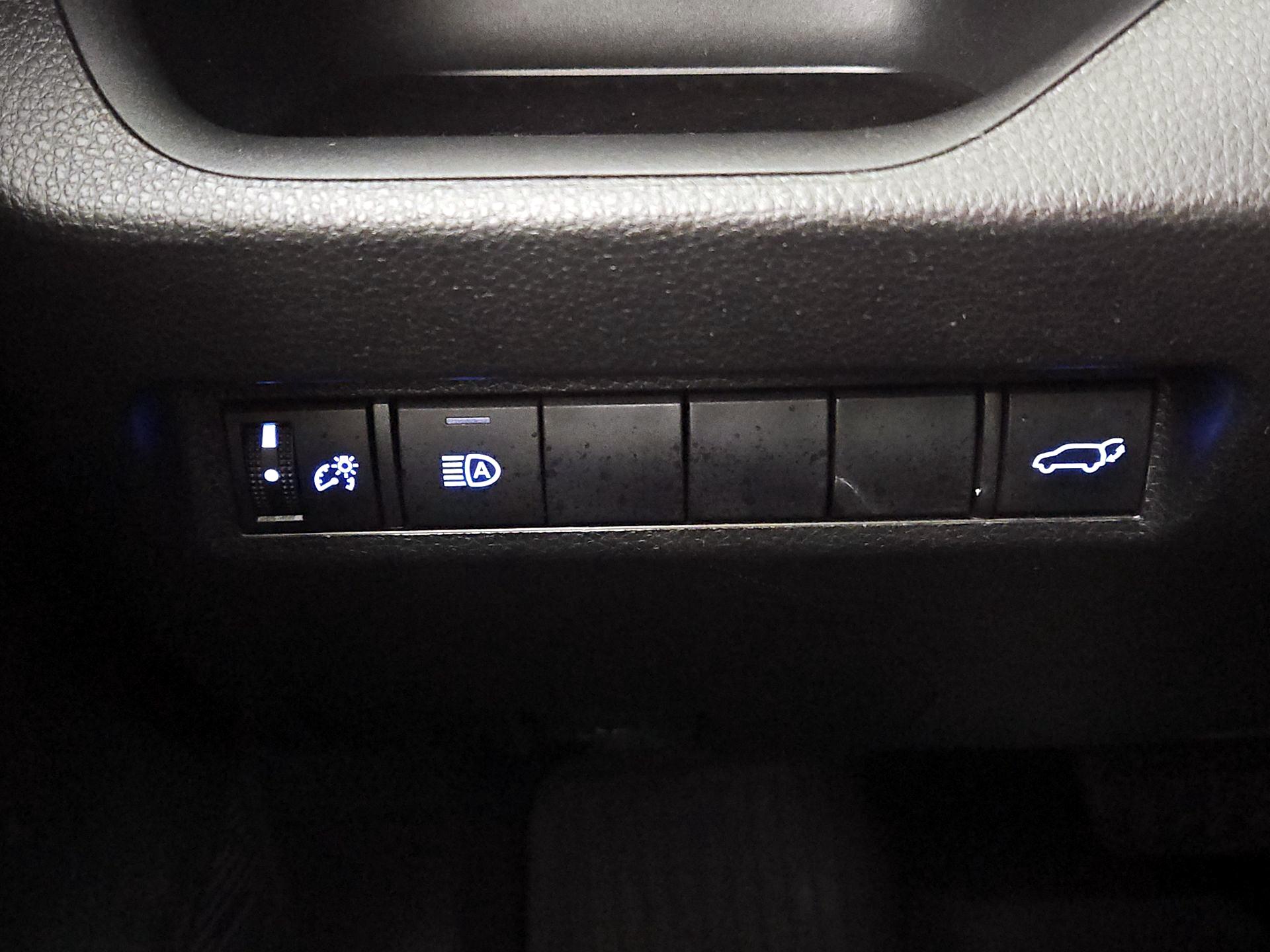 Thumbnail: 2019 Toyota RAV4 - 13