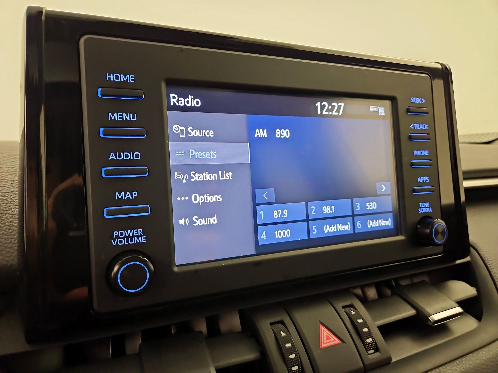 Thumbnail: 2019 Toyota RAV4 - 15