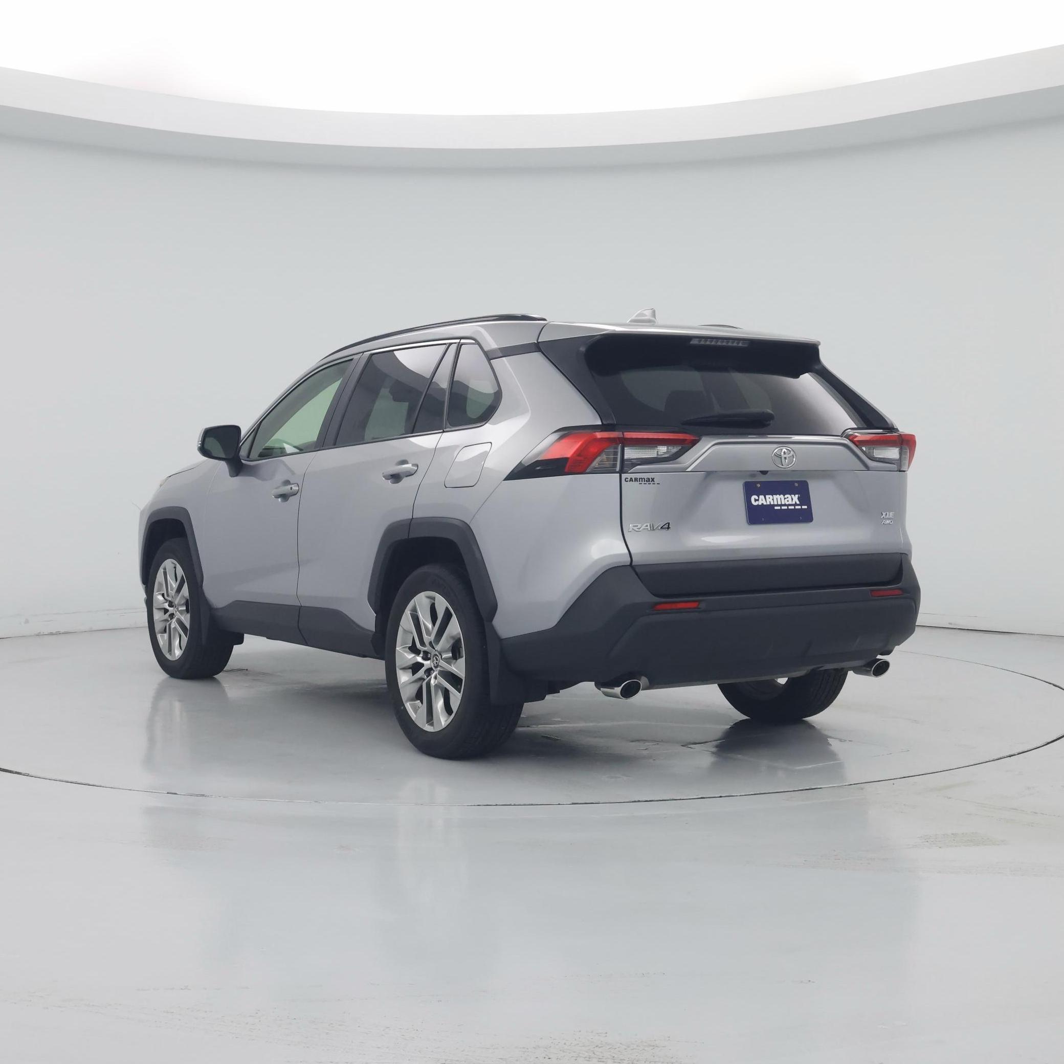 Thumbnail: 2019 Toyota RAV4 - 2