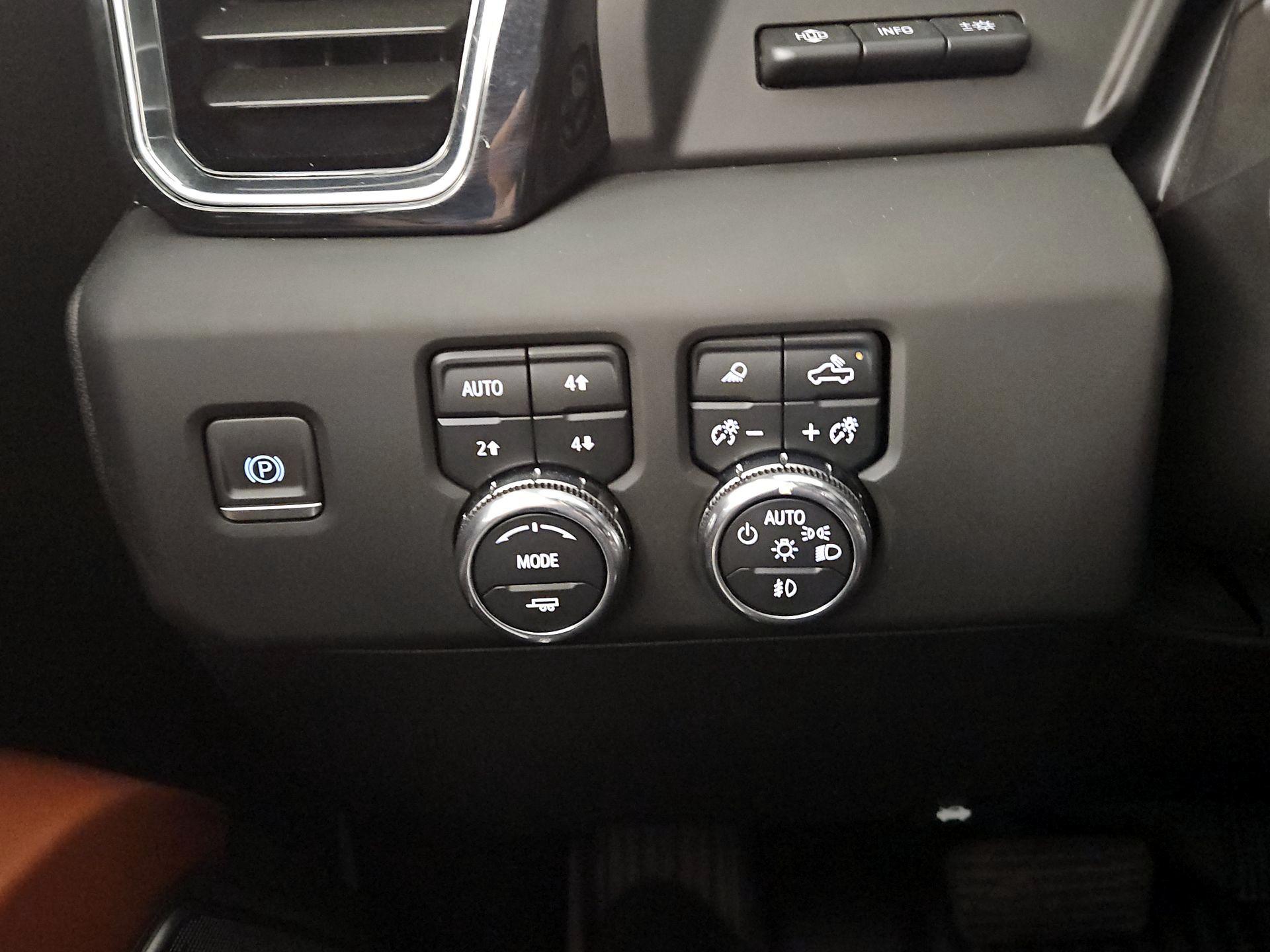 Thumbnail: 2023 GMC Sierra 1500 - 11