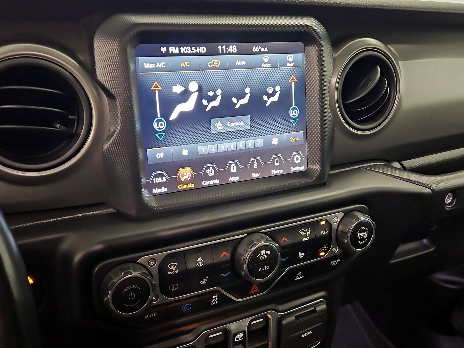 Thumbnail: 2023 Jeep Wrangler - 17
