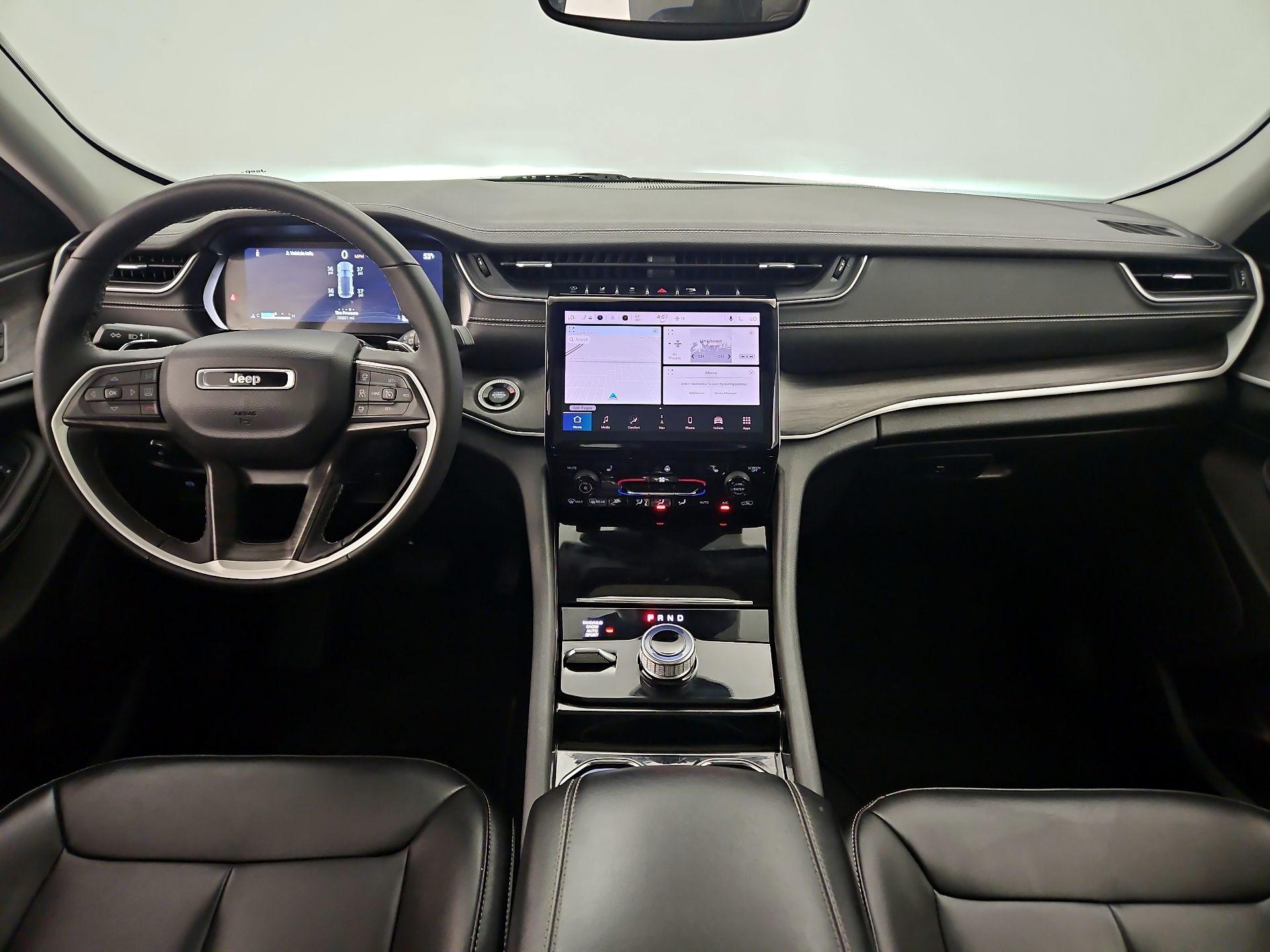 Thumbnail: 2023 Jeep Grand Cherokee - 9