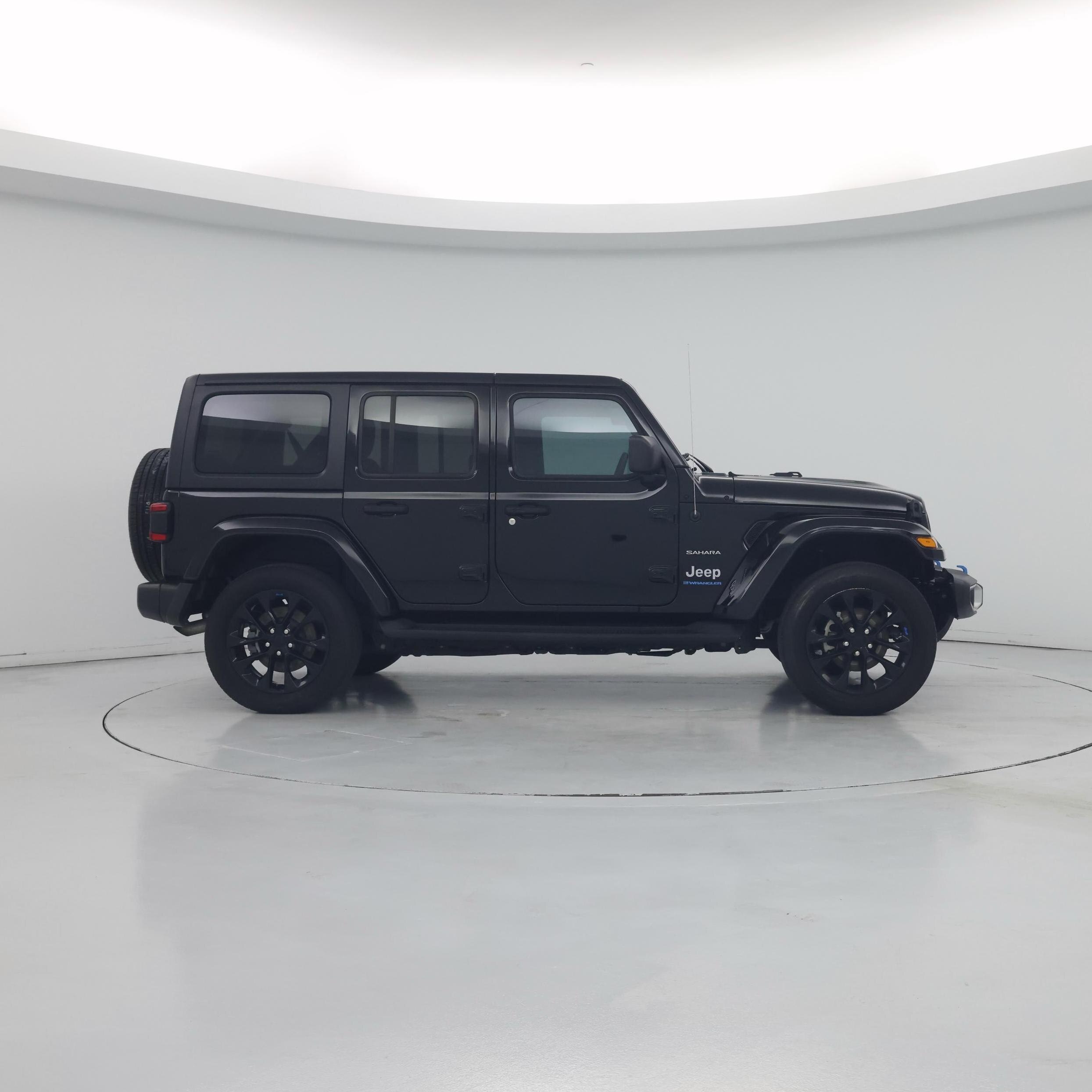 Thumbnail: 2023 Jeep Wrangler - 7