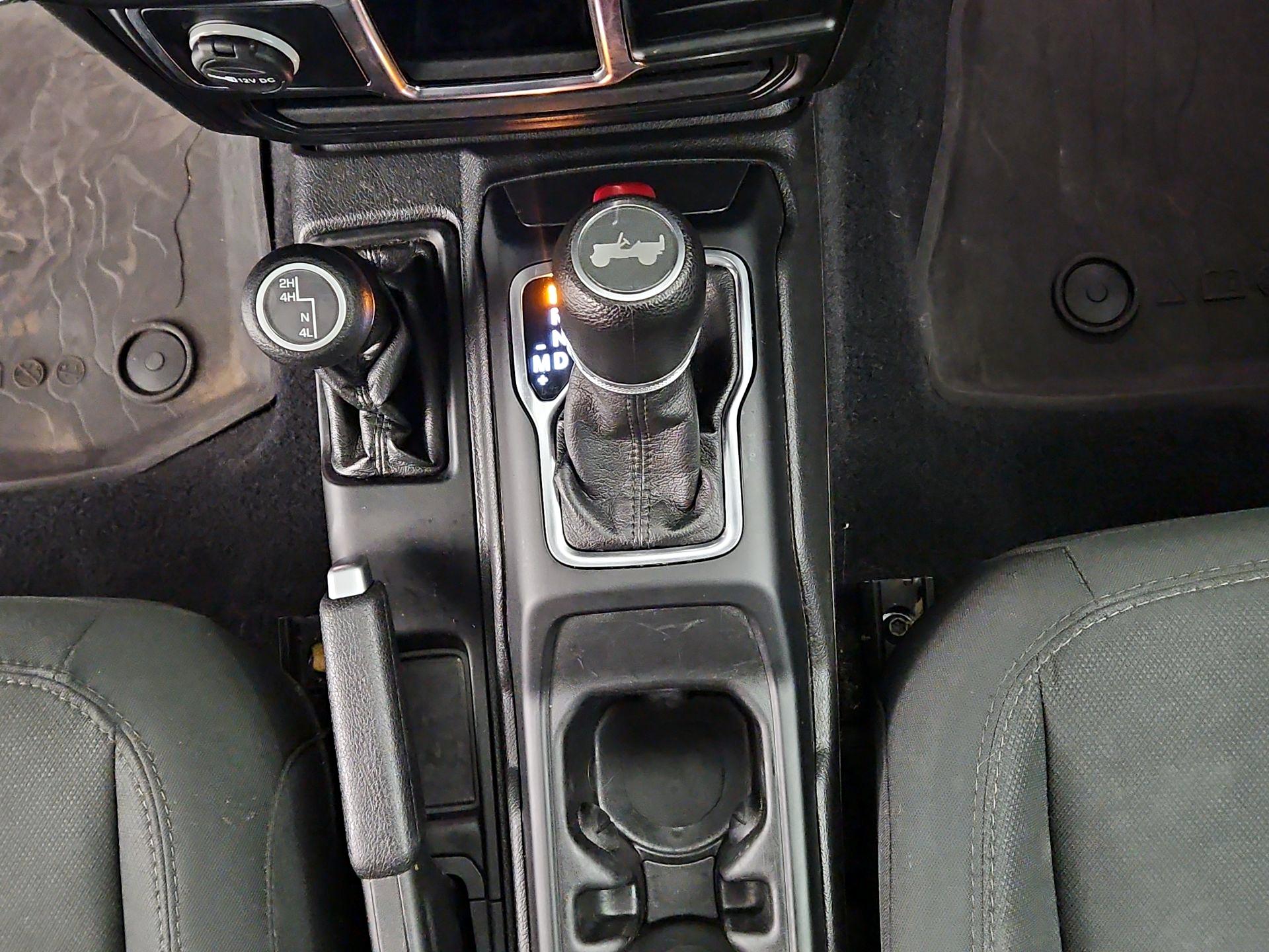 Thumbnail: 2022 Jeep Wrangler - 17