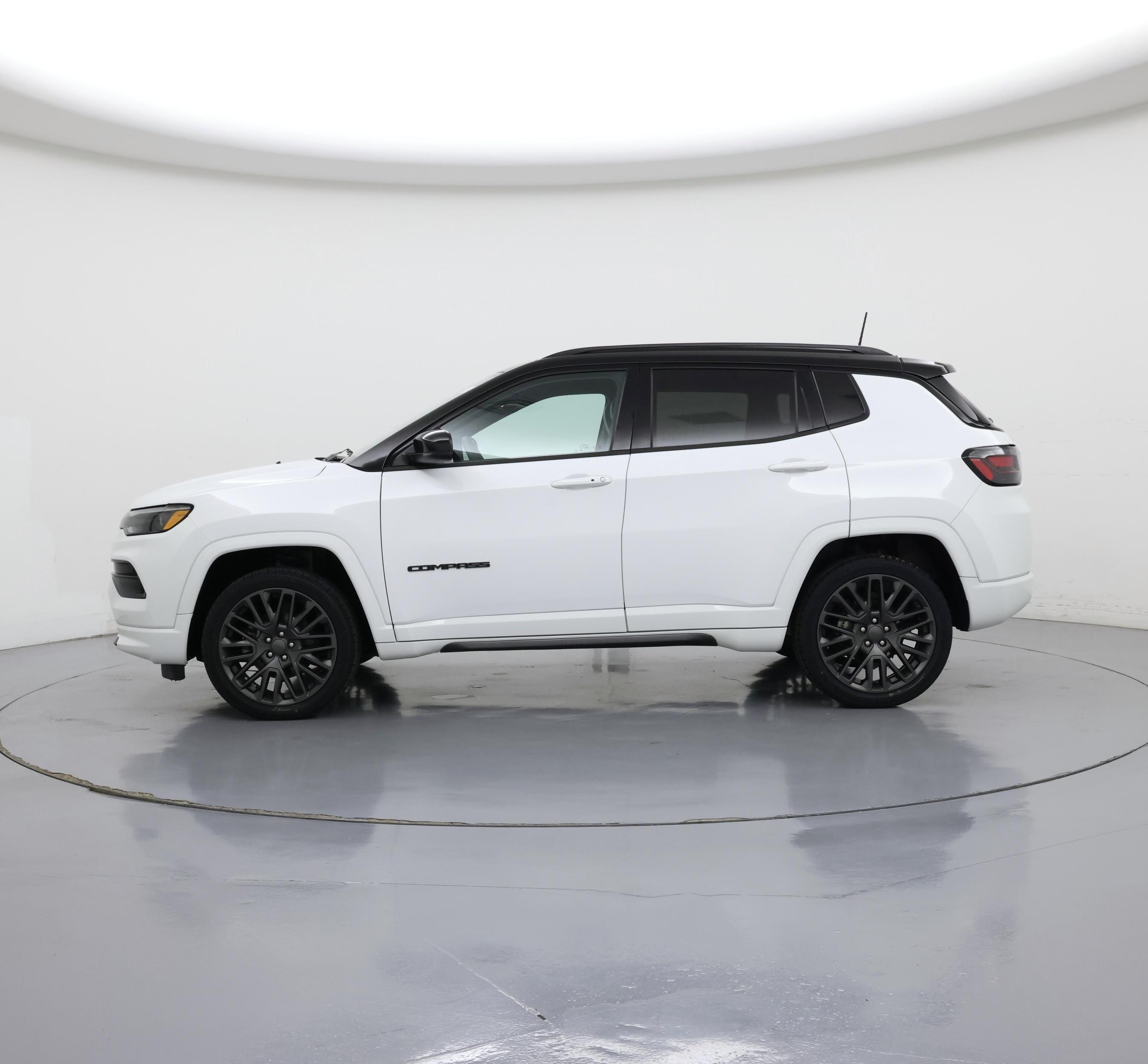 Thumbnail: 2022 Jeep Compass - 3