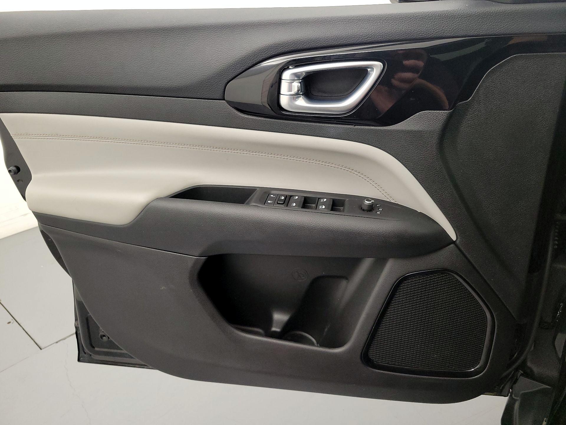Thumbnail: 2022 Jeep Compass - 12