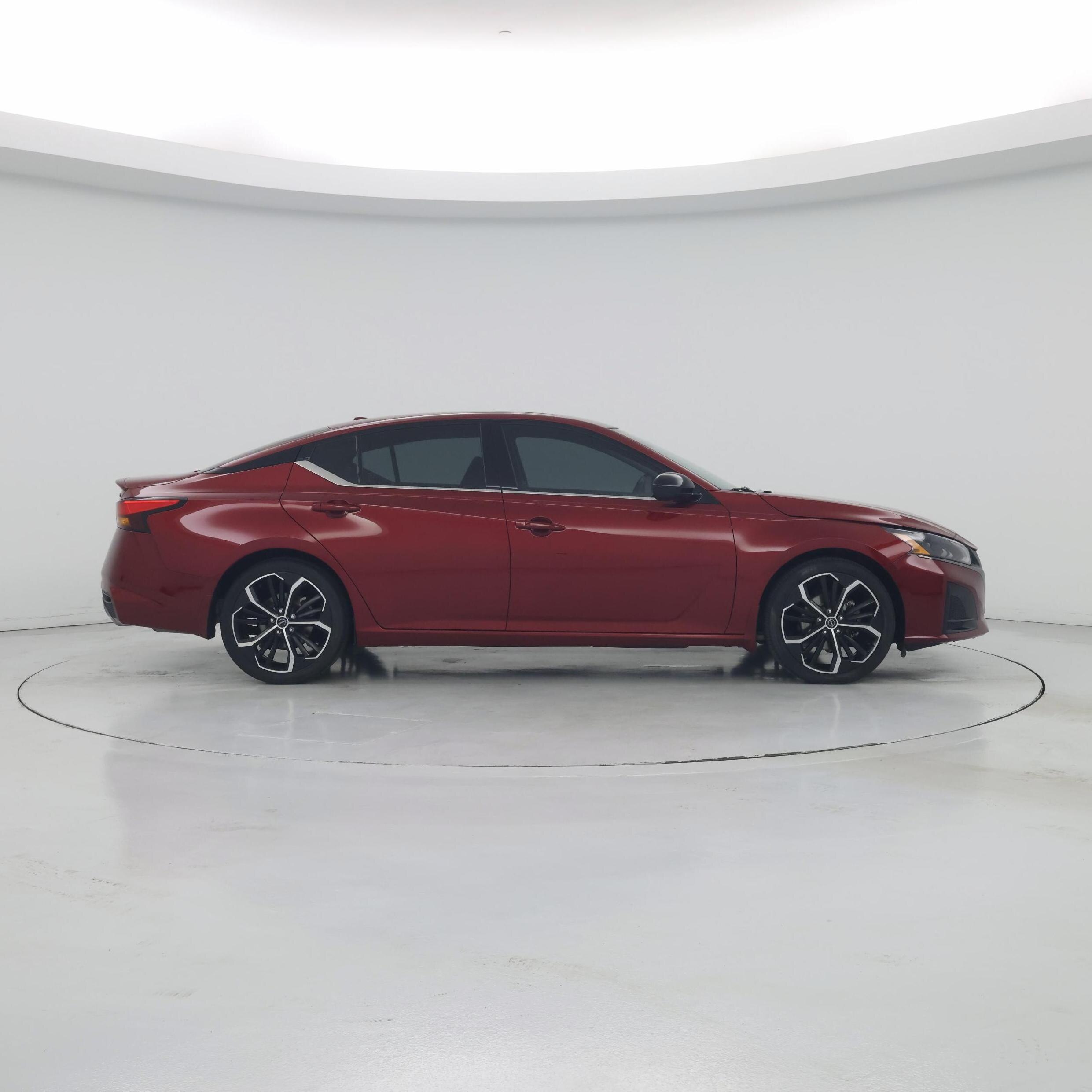 Thumbnail: 2023 Nissan Altima - 7