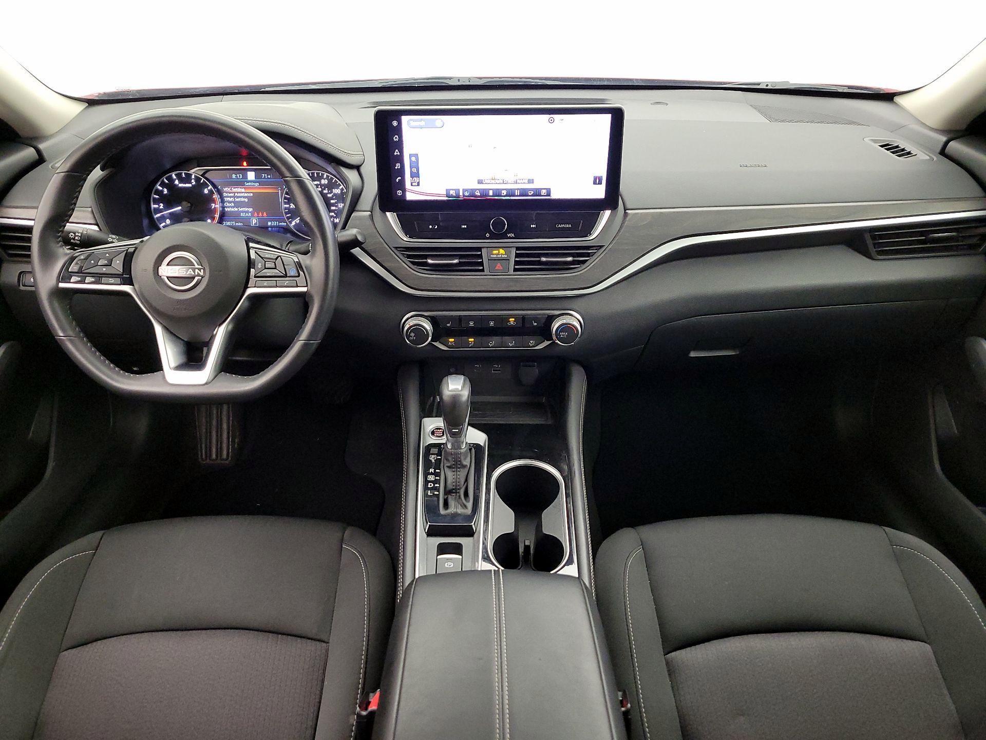 Thumbnail: 2023 Nissan Altima - 9