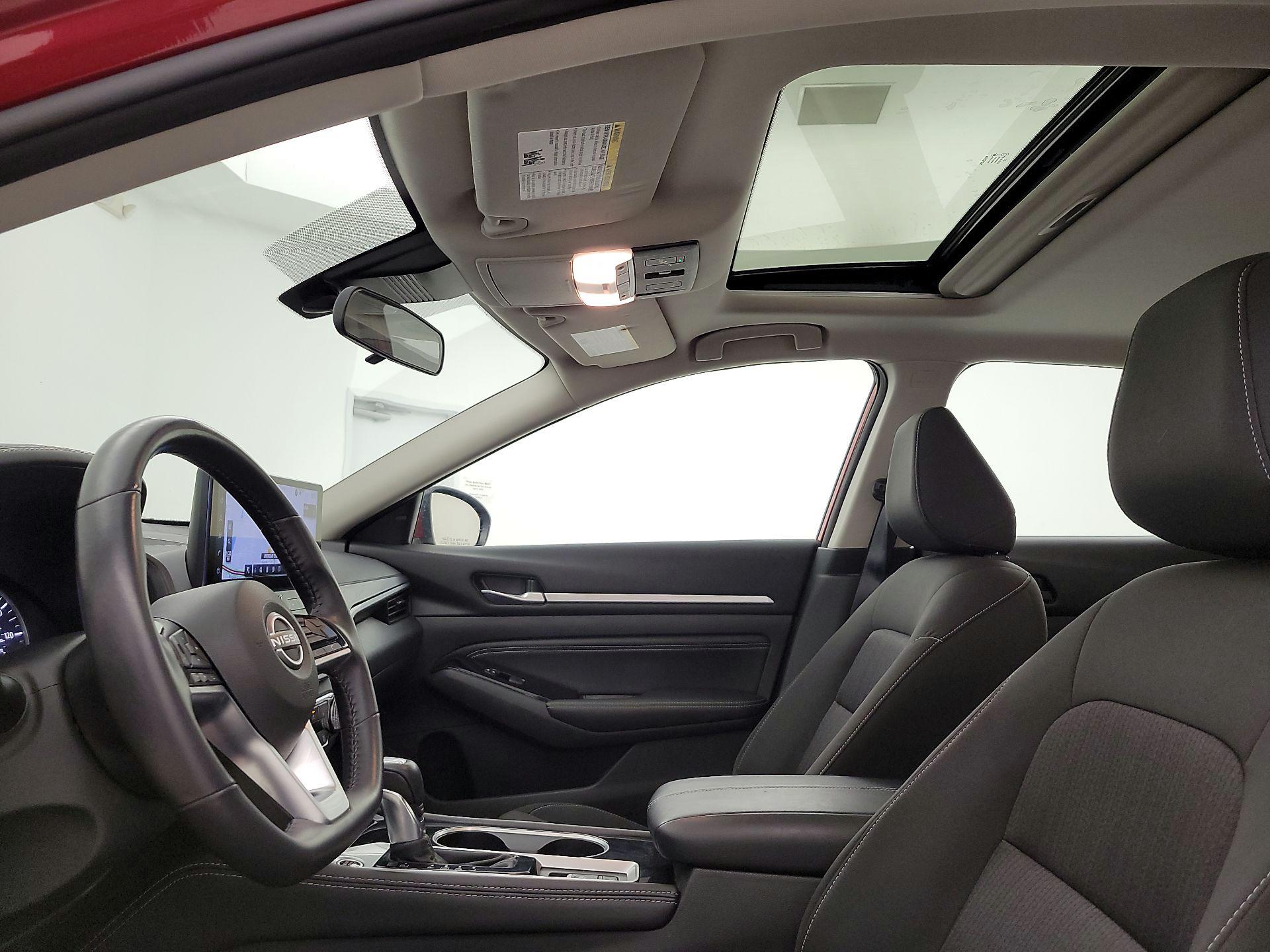 Thumbnail: 2023 Nissan Altima - 20