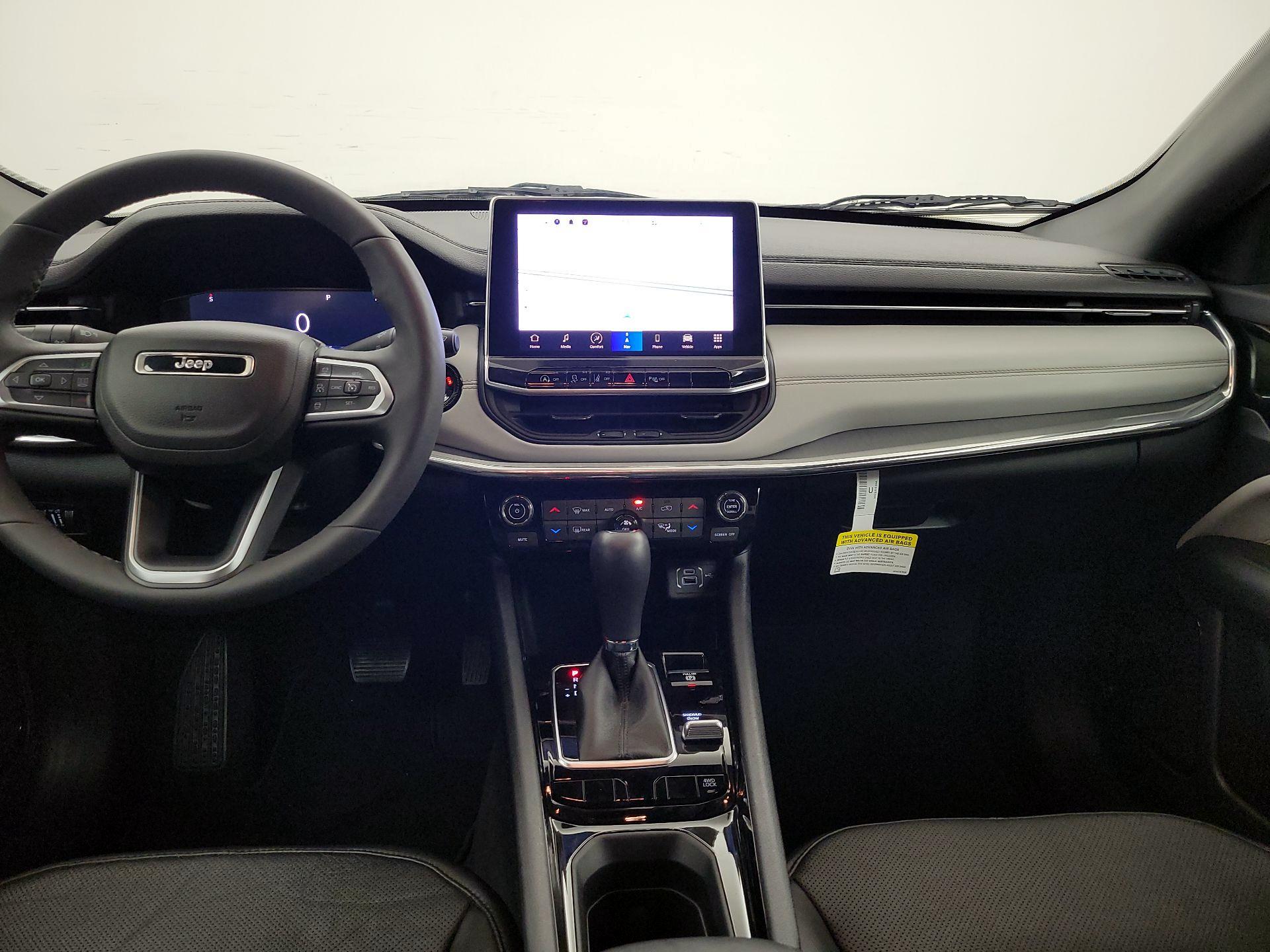 Thumbnail: 2023 Jeep Compass - 9