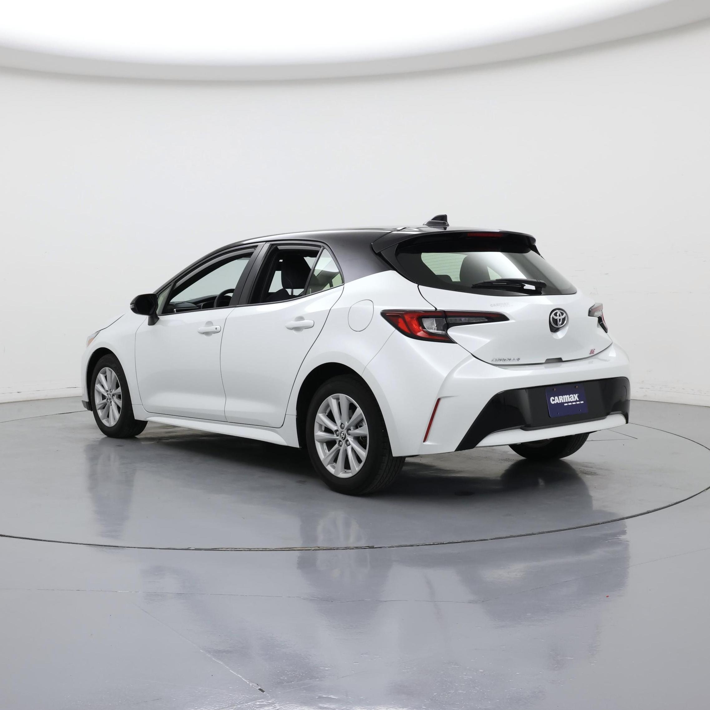 Thumbnail: 2023 Toyota Corolla - 2