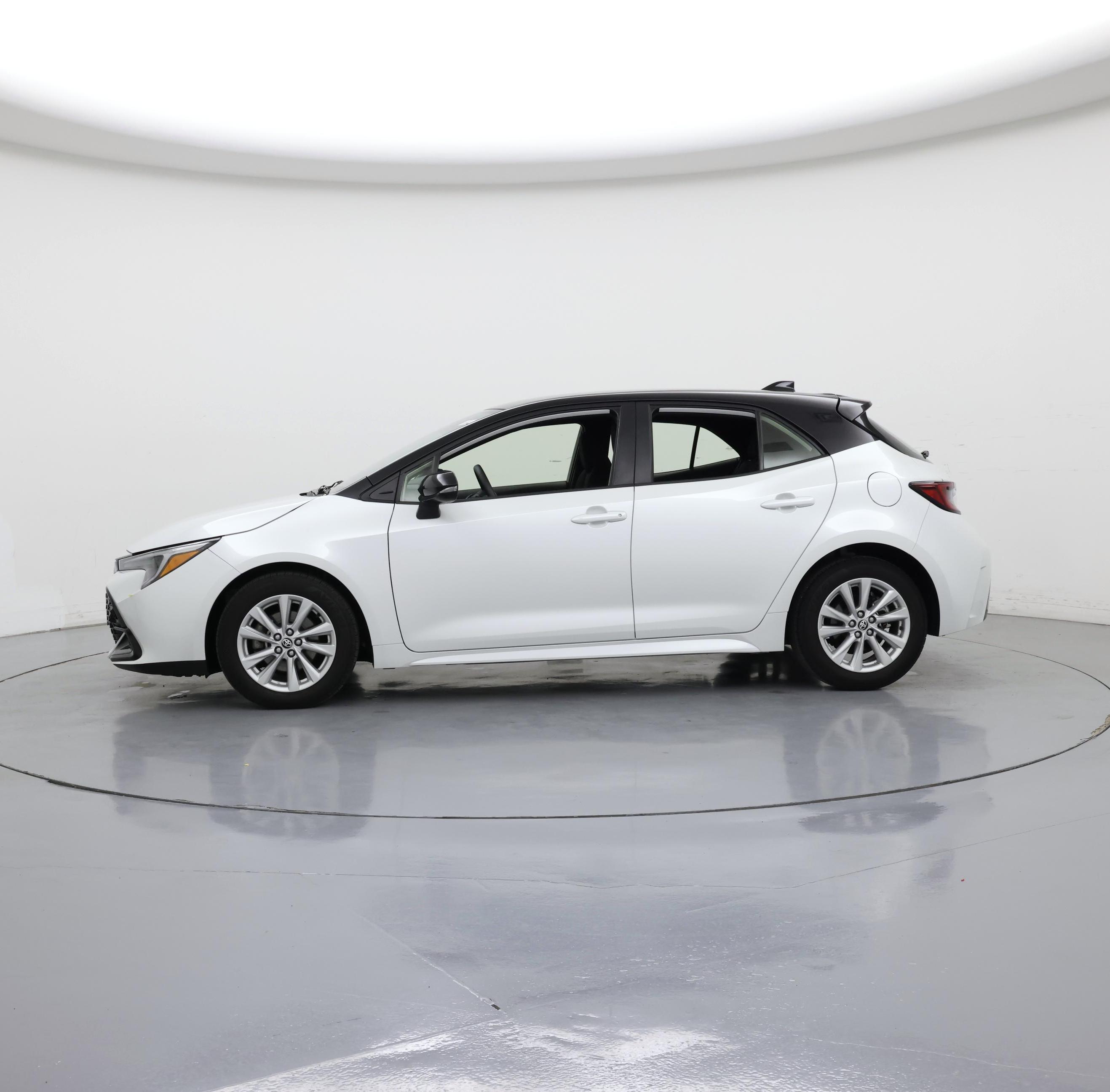 Thumbnail: 2023 Toyota Corolla - 3