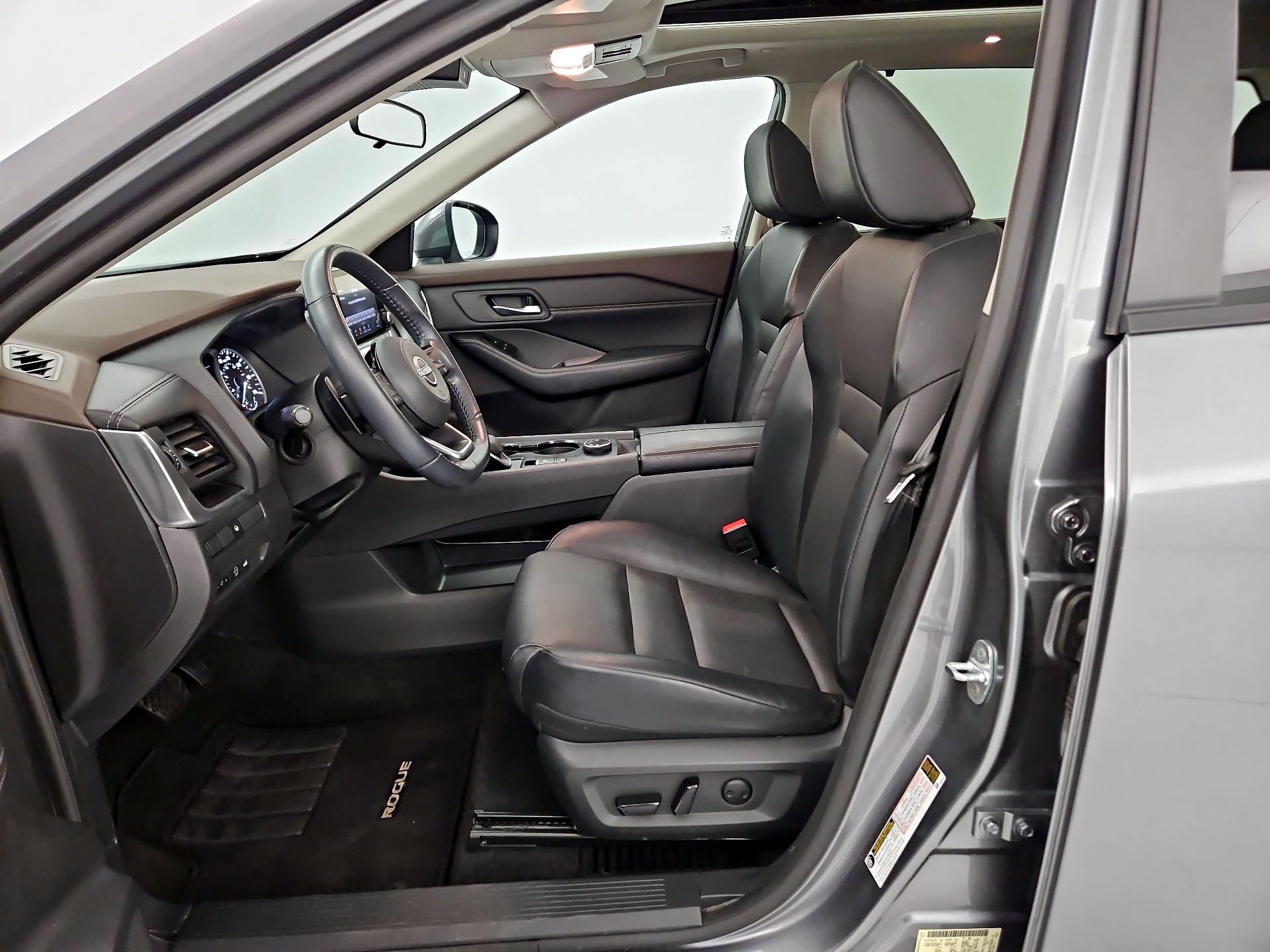 Thumbnail: 2023 Nissan Rogue - 11
