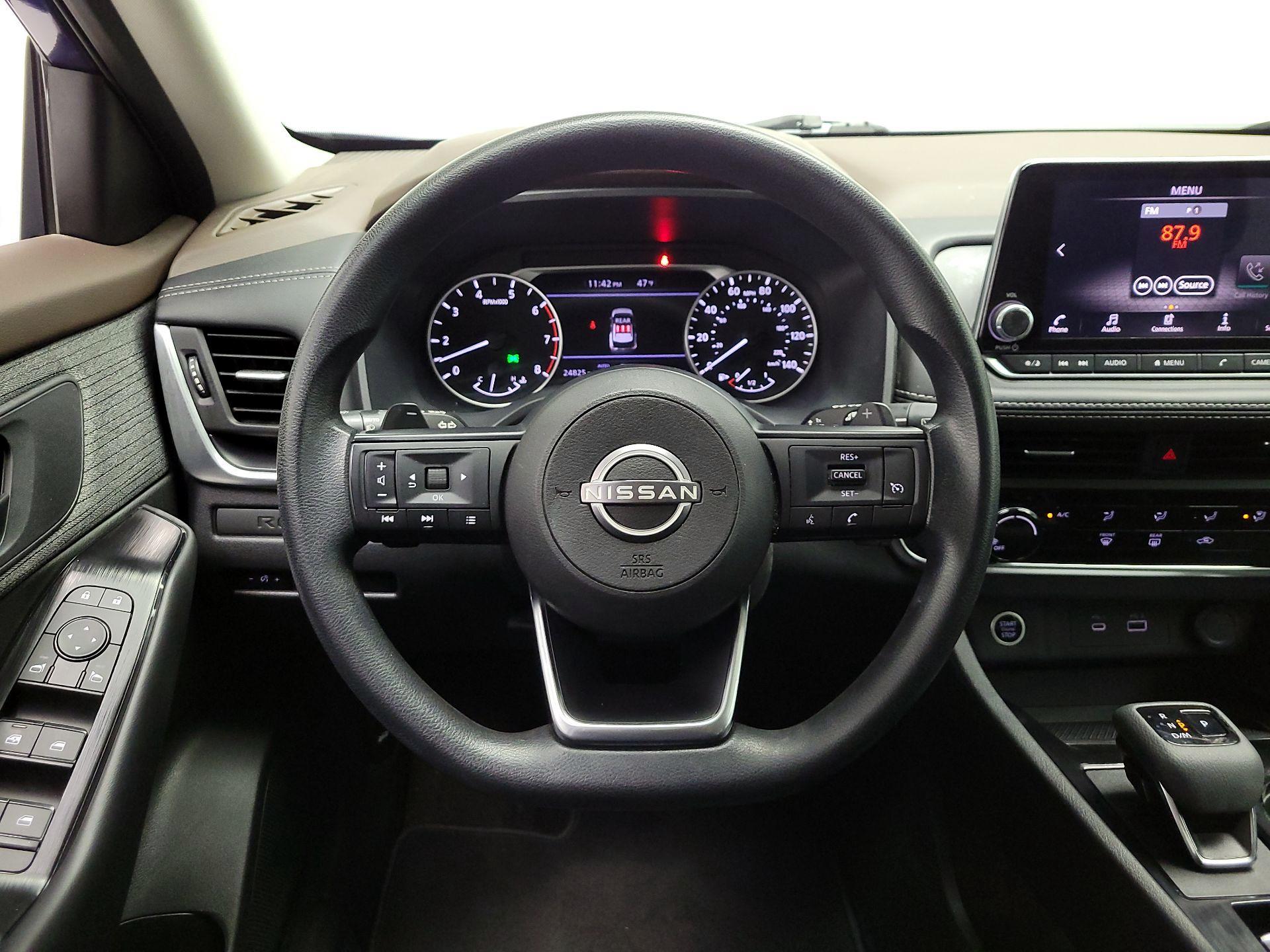 Thumbnail: 2023 Nissan Rogue - 10