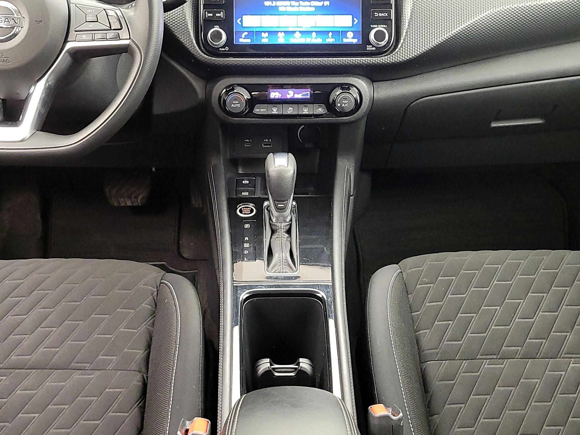 Thumbnail: 2021 Nissan Kicks - 16