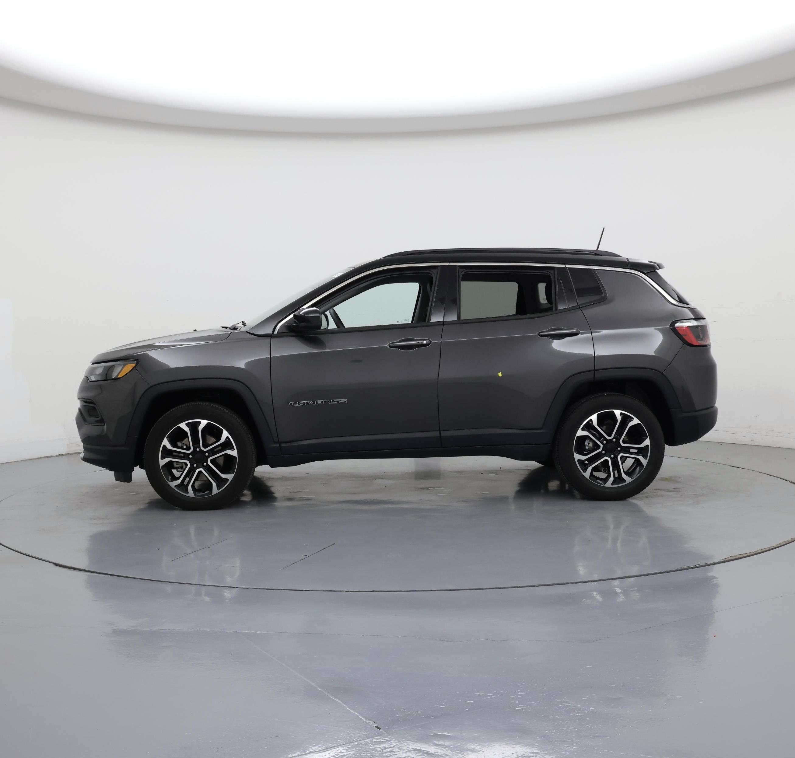 Thumbnail: 2022 Jeep Compass - 3