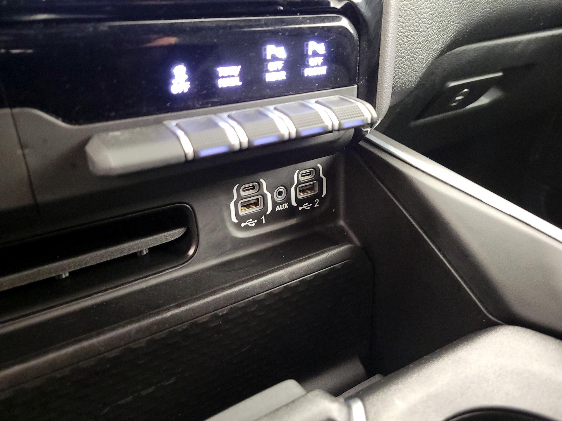 Thumbnail: 2023 RAM 1500 - 19
