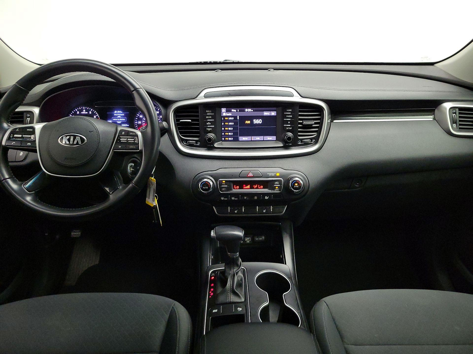 Thumbnail: 2020 Kia Sorento - 9