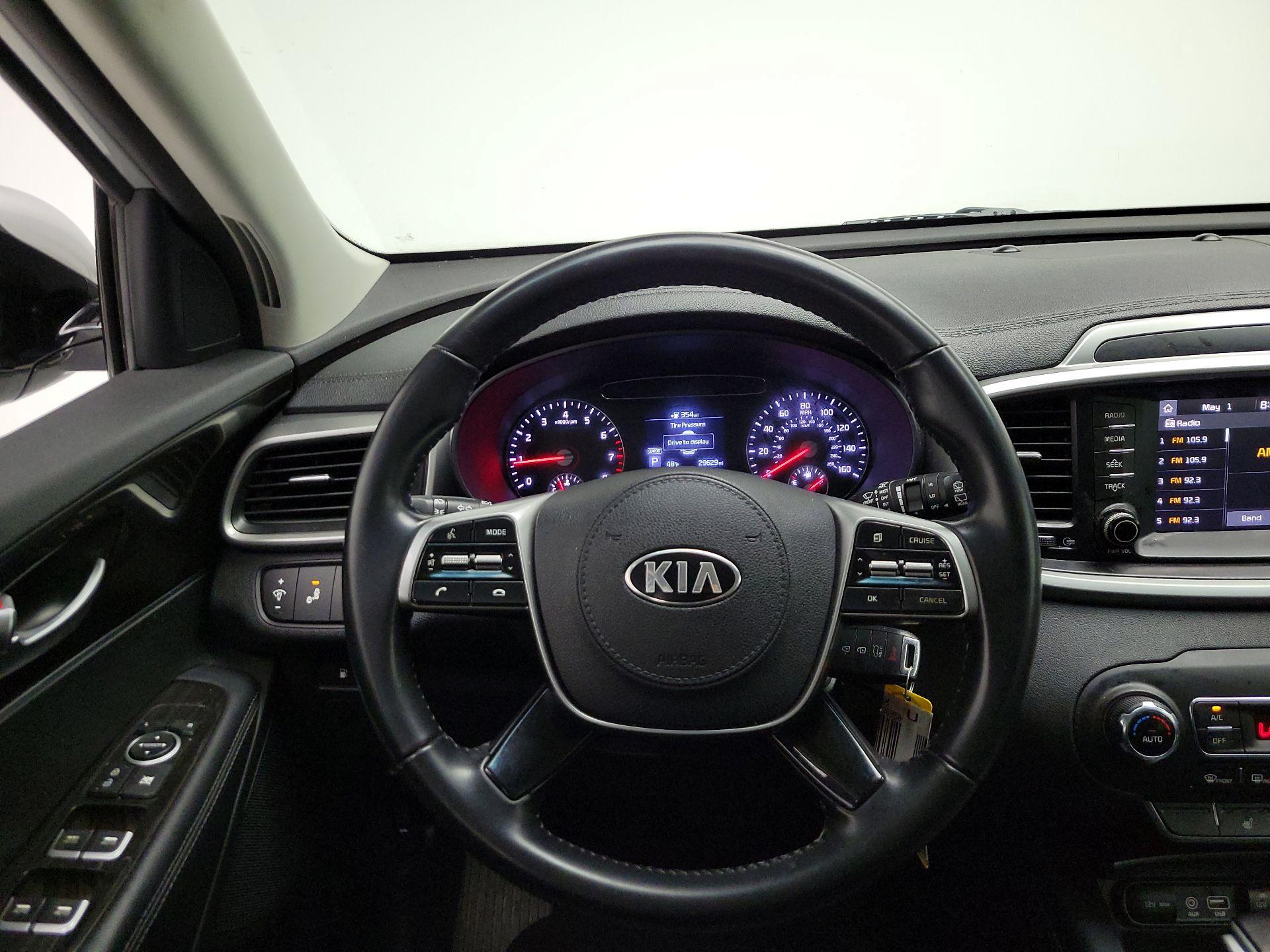 Thumbnail: 2020 Kia Sorento - 10