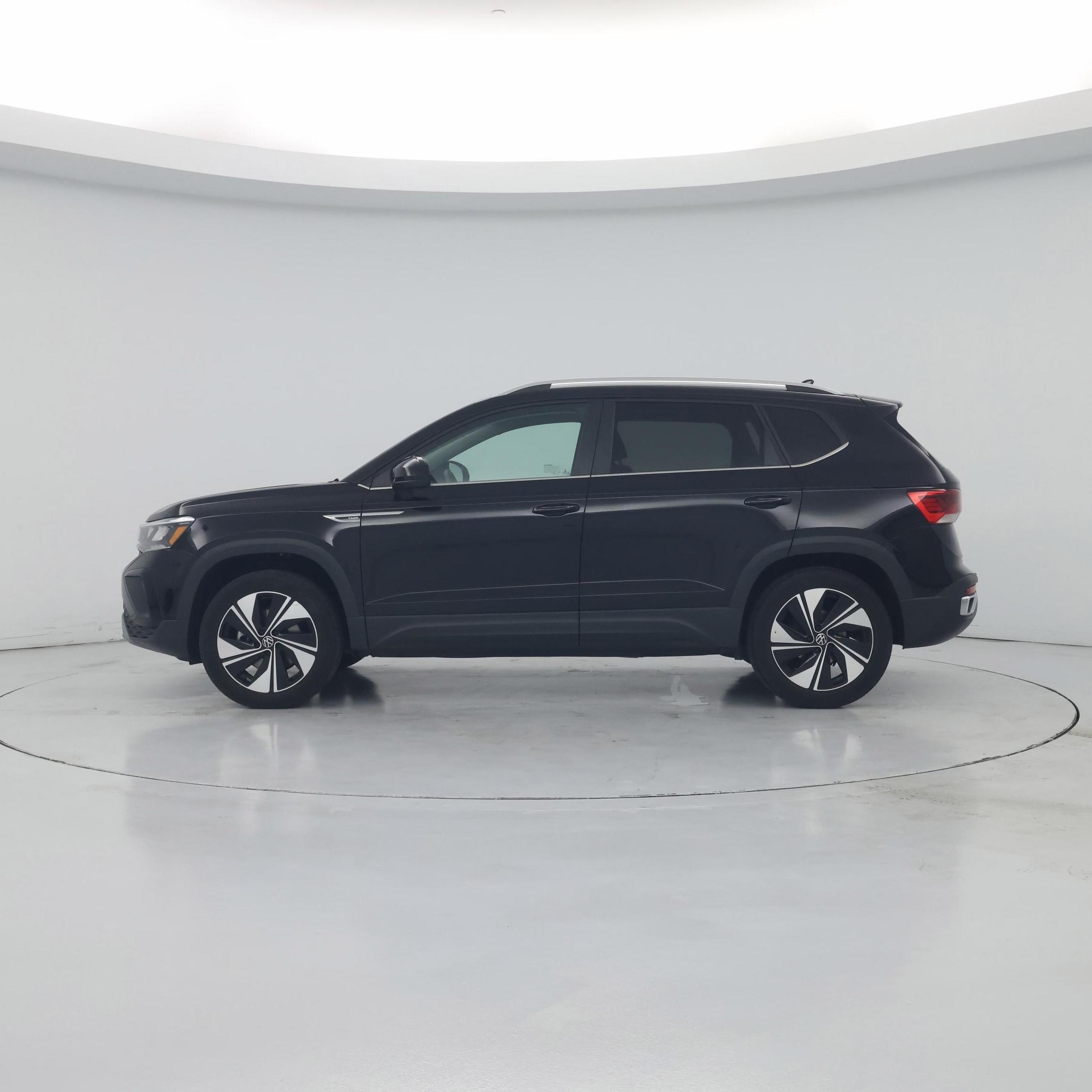 Thumbnail: 2023 Volkswagen Taos - 3