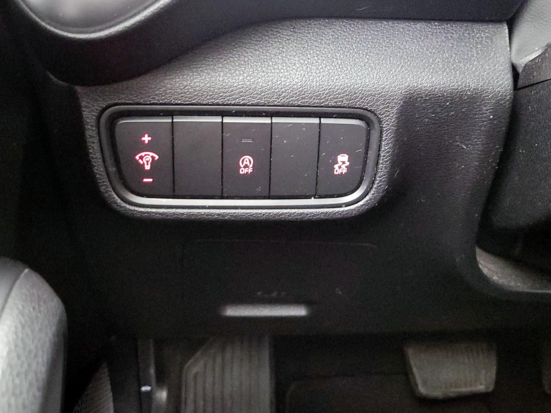 Thumbnail: 2020 Kia Soul - 13