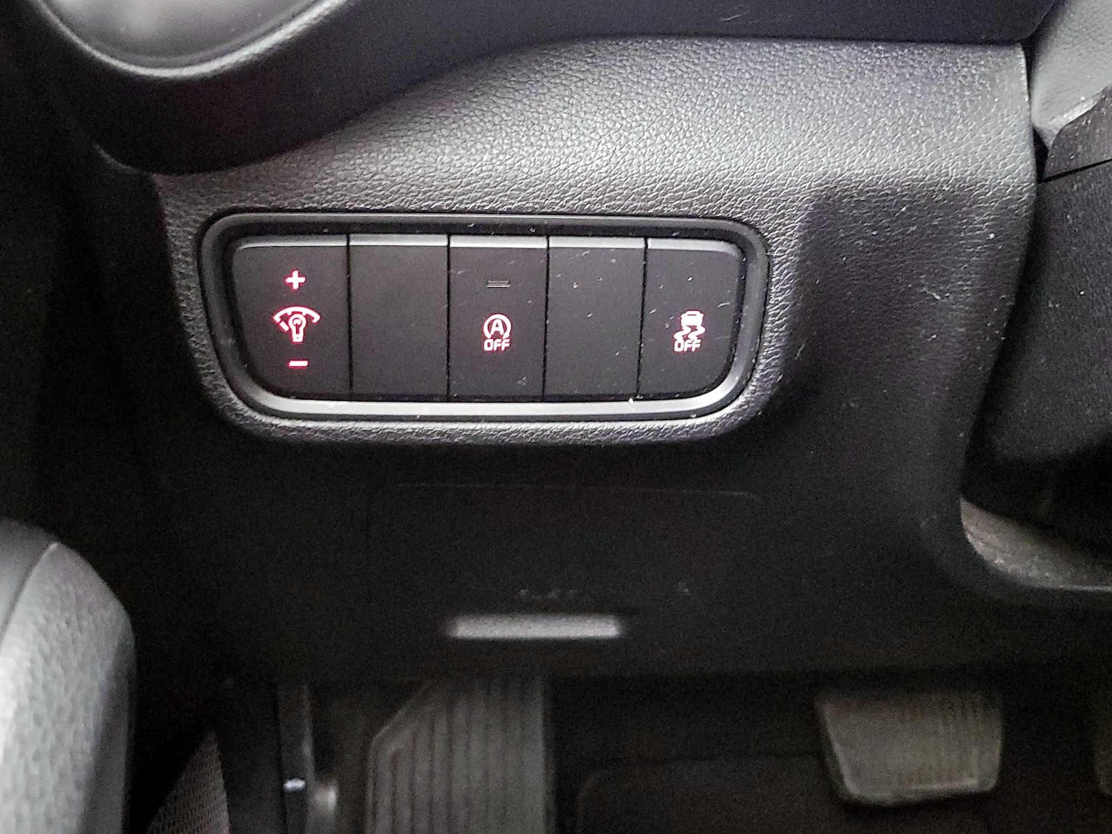 2020 Kia Soul LX - Photo 14