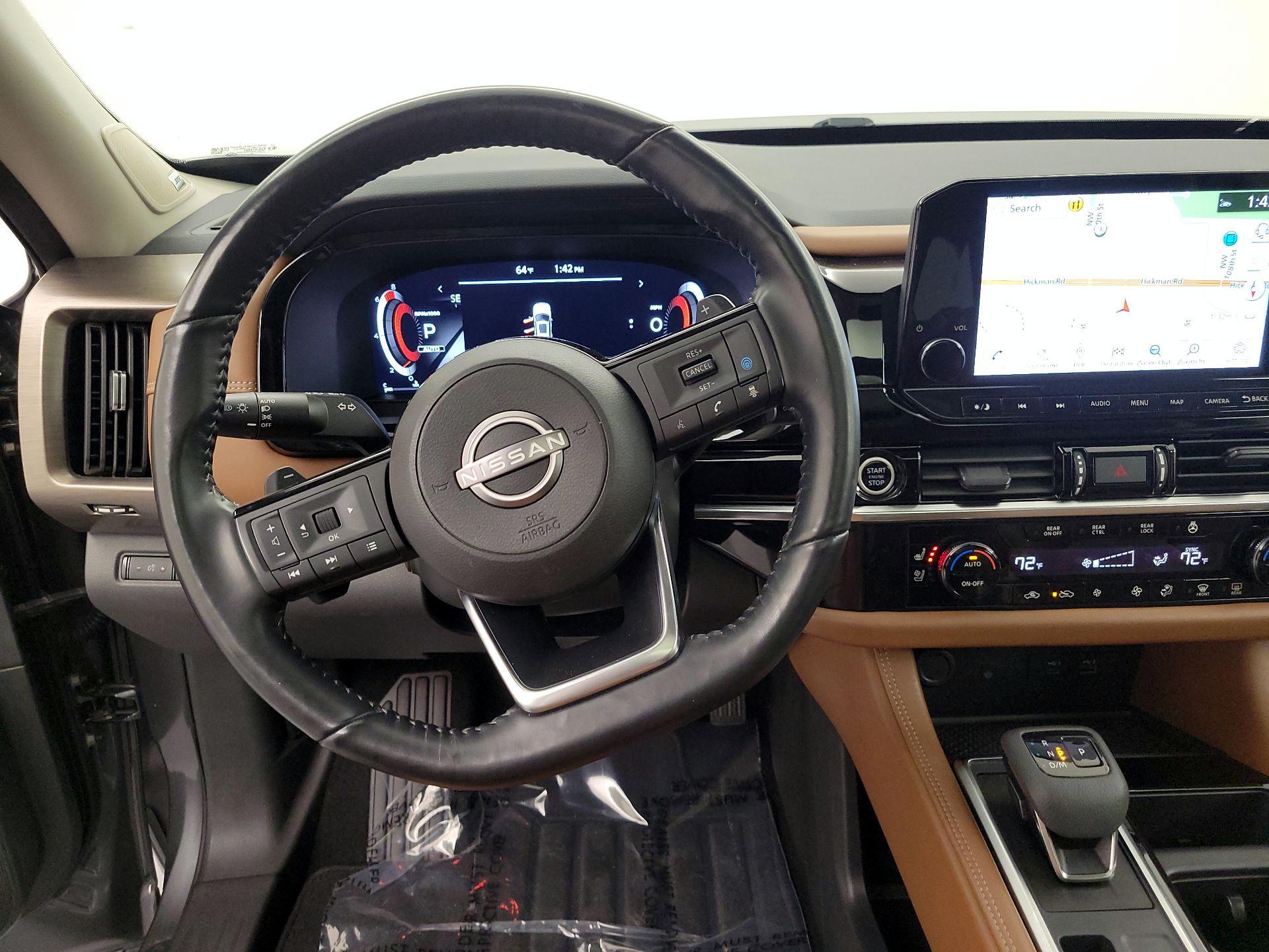 Thumbnail: 2023 Nissan Pathfinder - 10